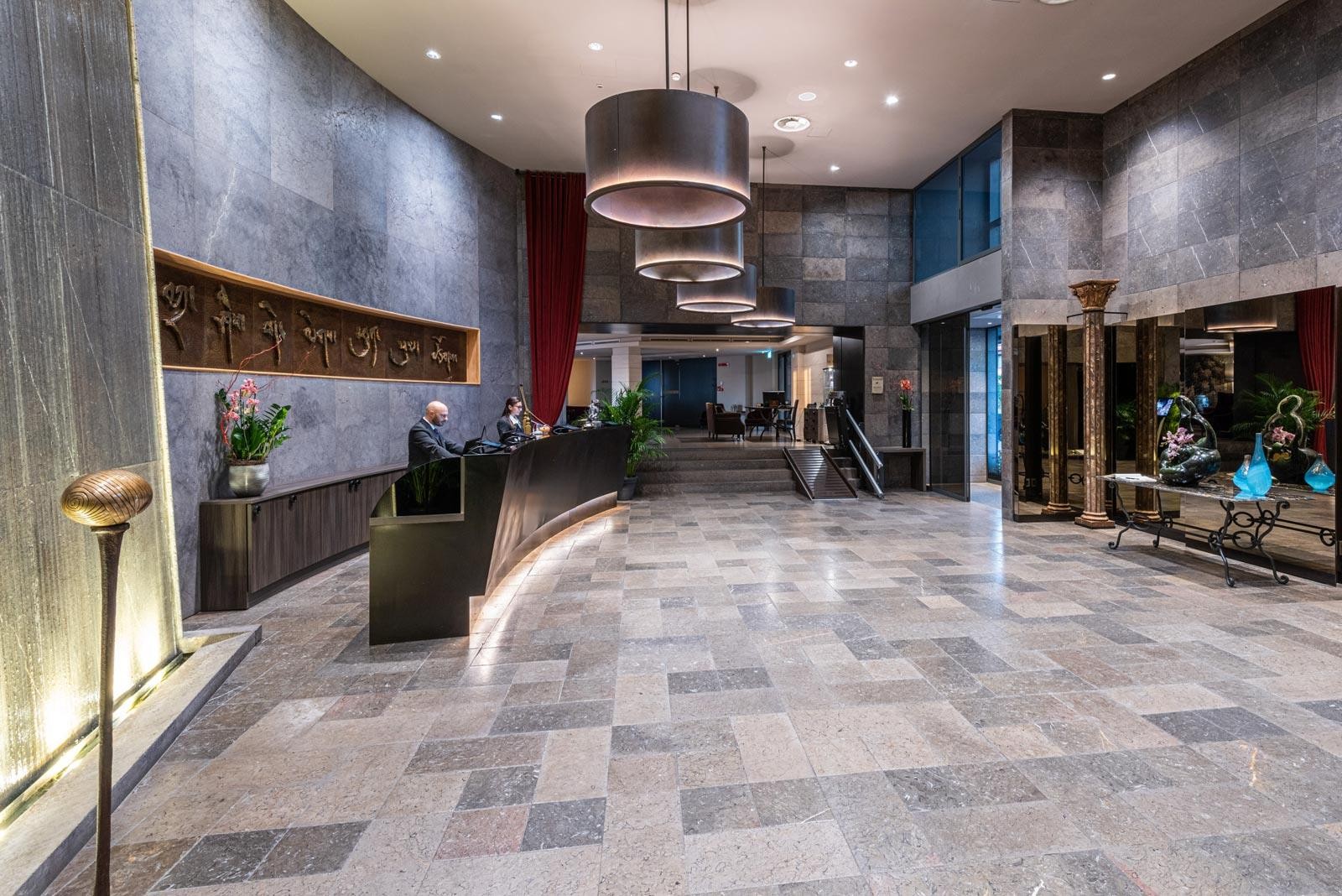 A. Roma Lifestyle 24