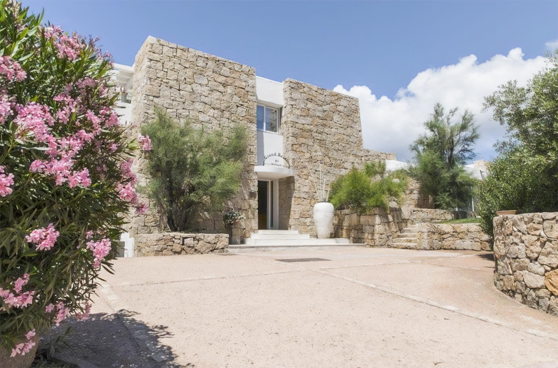 Grand Relais dei Nuraghi 8