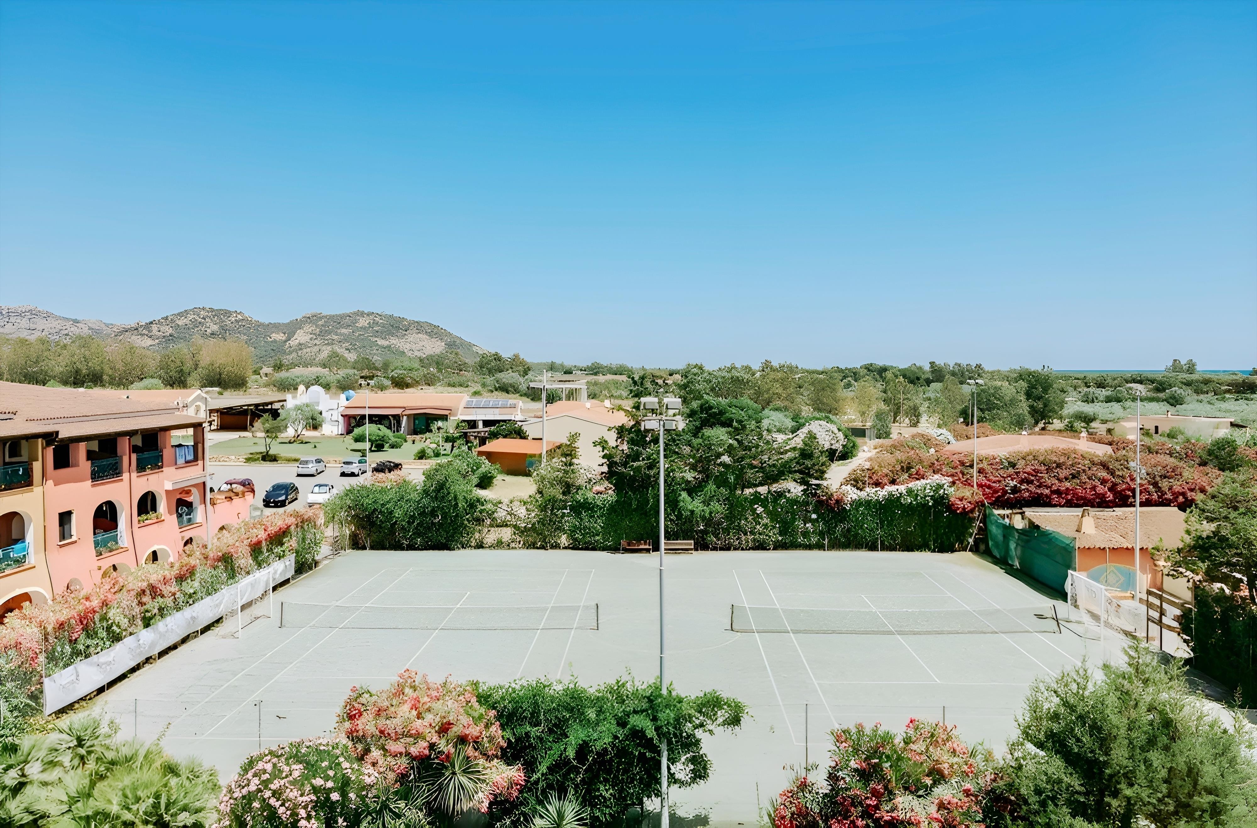 NICOLAUS CLUB TORRE MORESCA