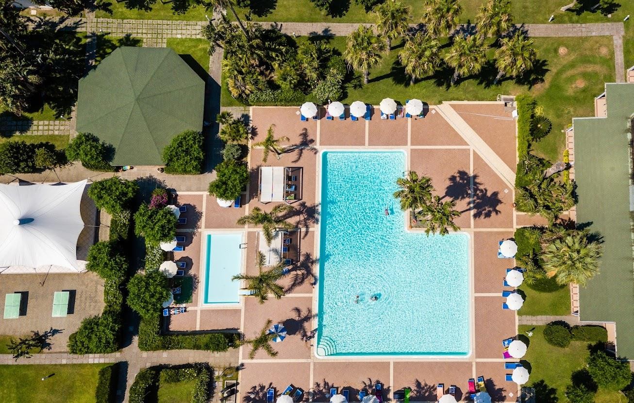 LE DUNE BEACH CLUB 8