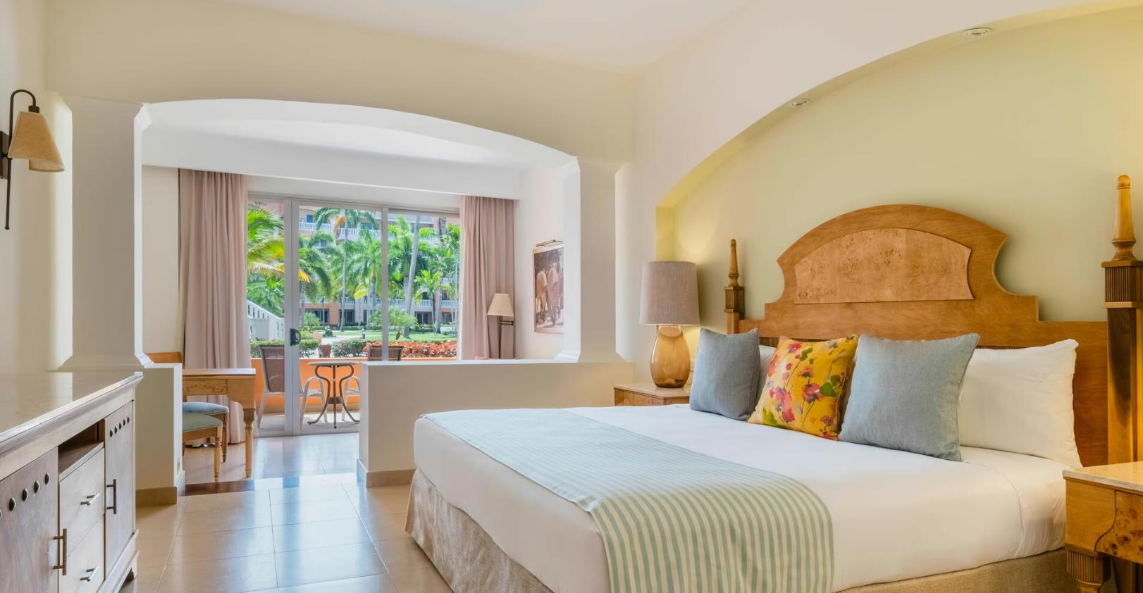 Iberostar Selection Rose Hall Suites 11