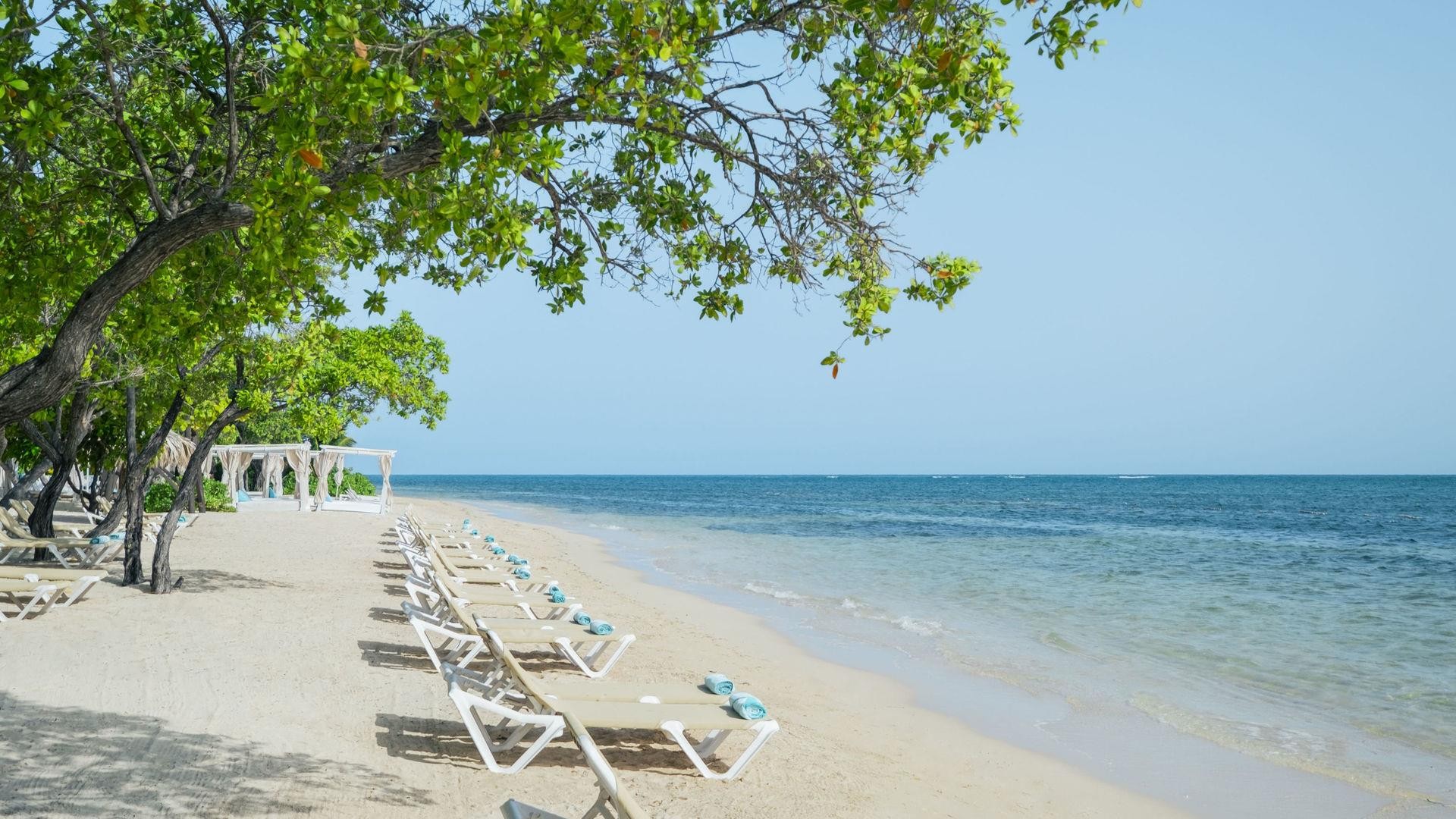 Iberostar Waves Rose Hall Beach