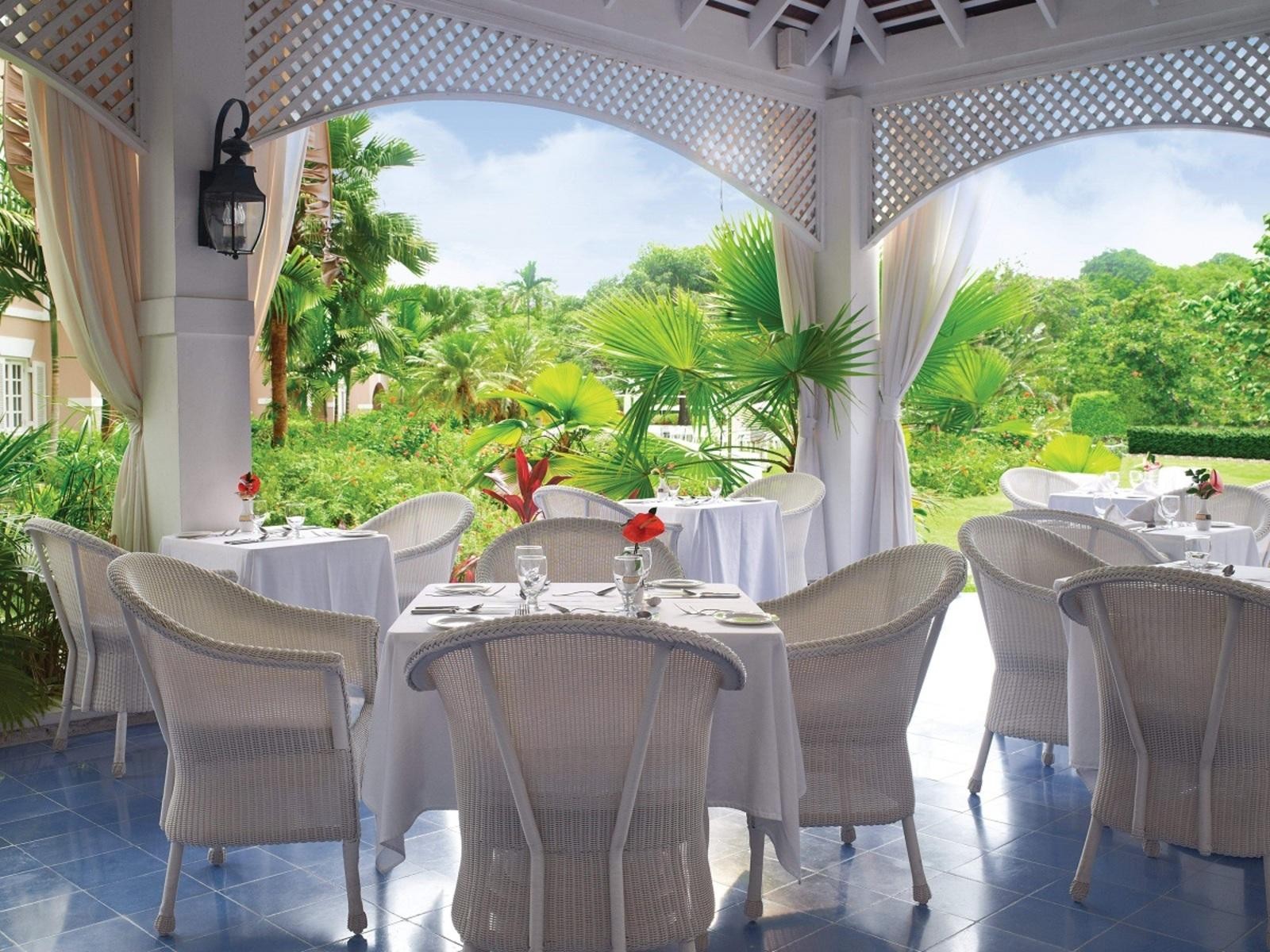 Couples Sans Souci 7