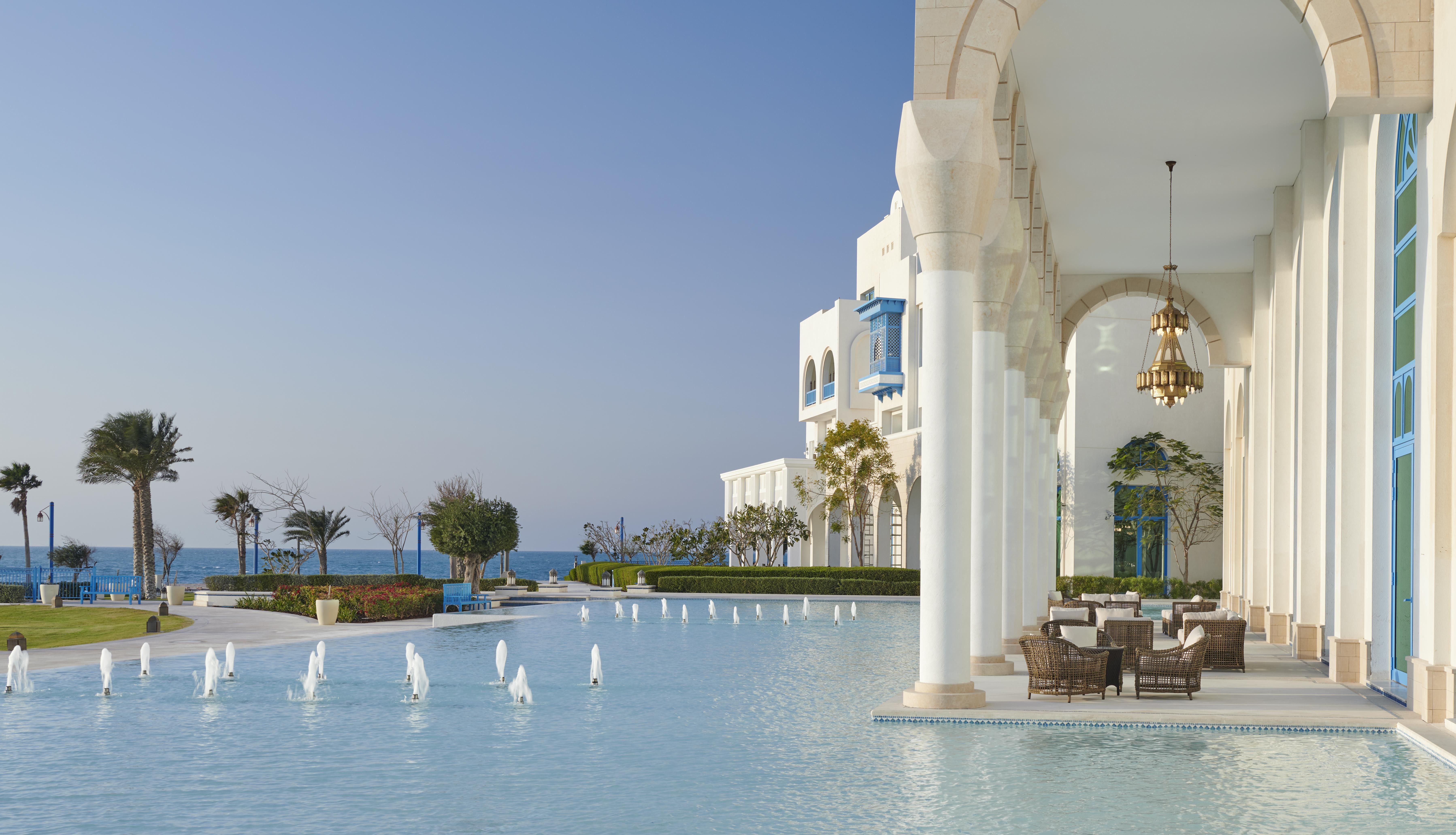 Hilton Salwa Beach Resort & Villas 14