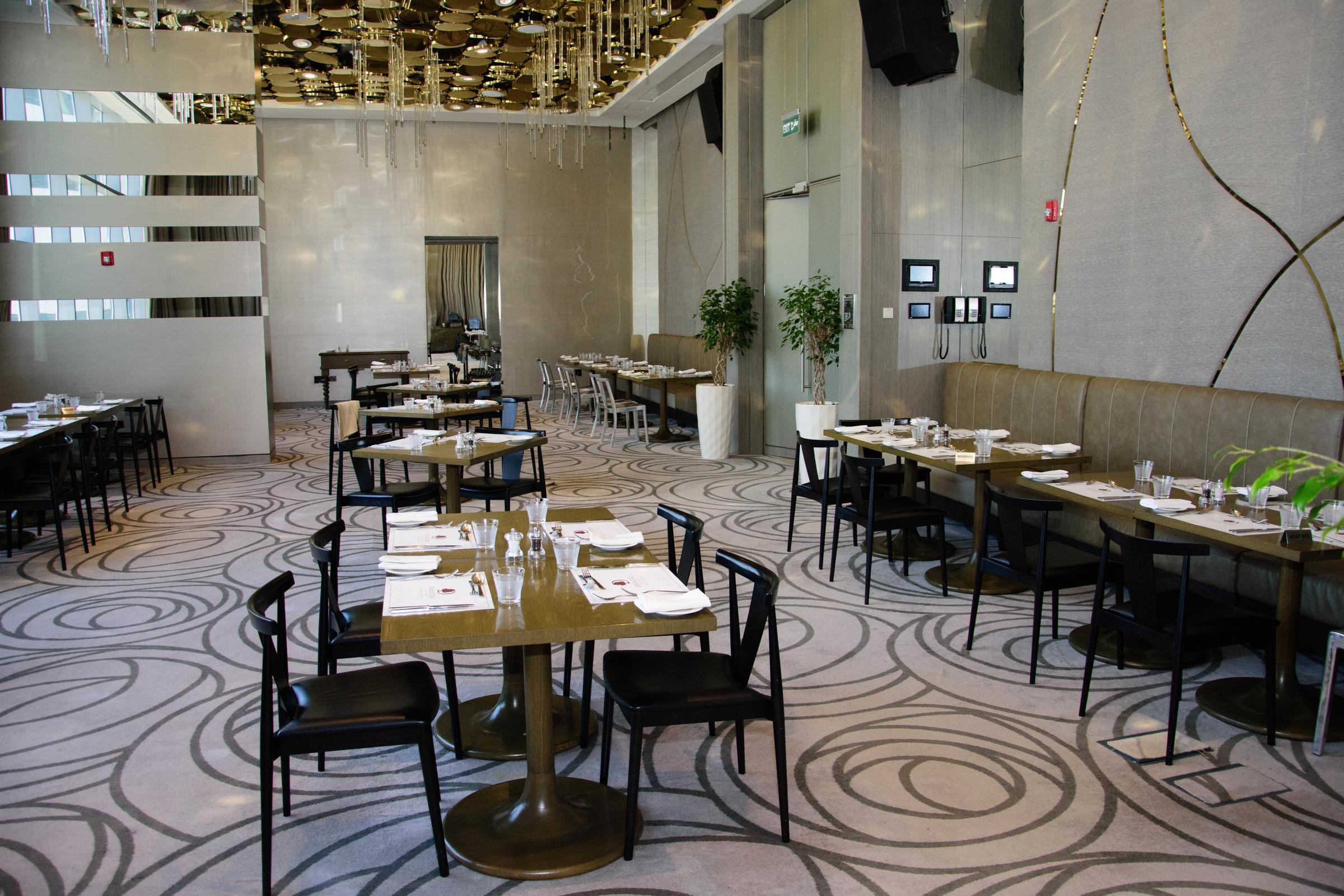 DoubleTree by Hilton Doha - Old Town 8