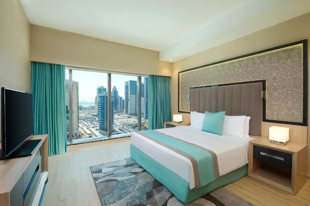Wyndham Grand Doha West Bay beach 6