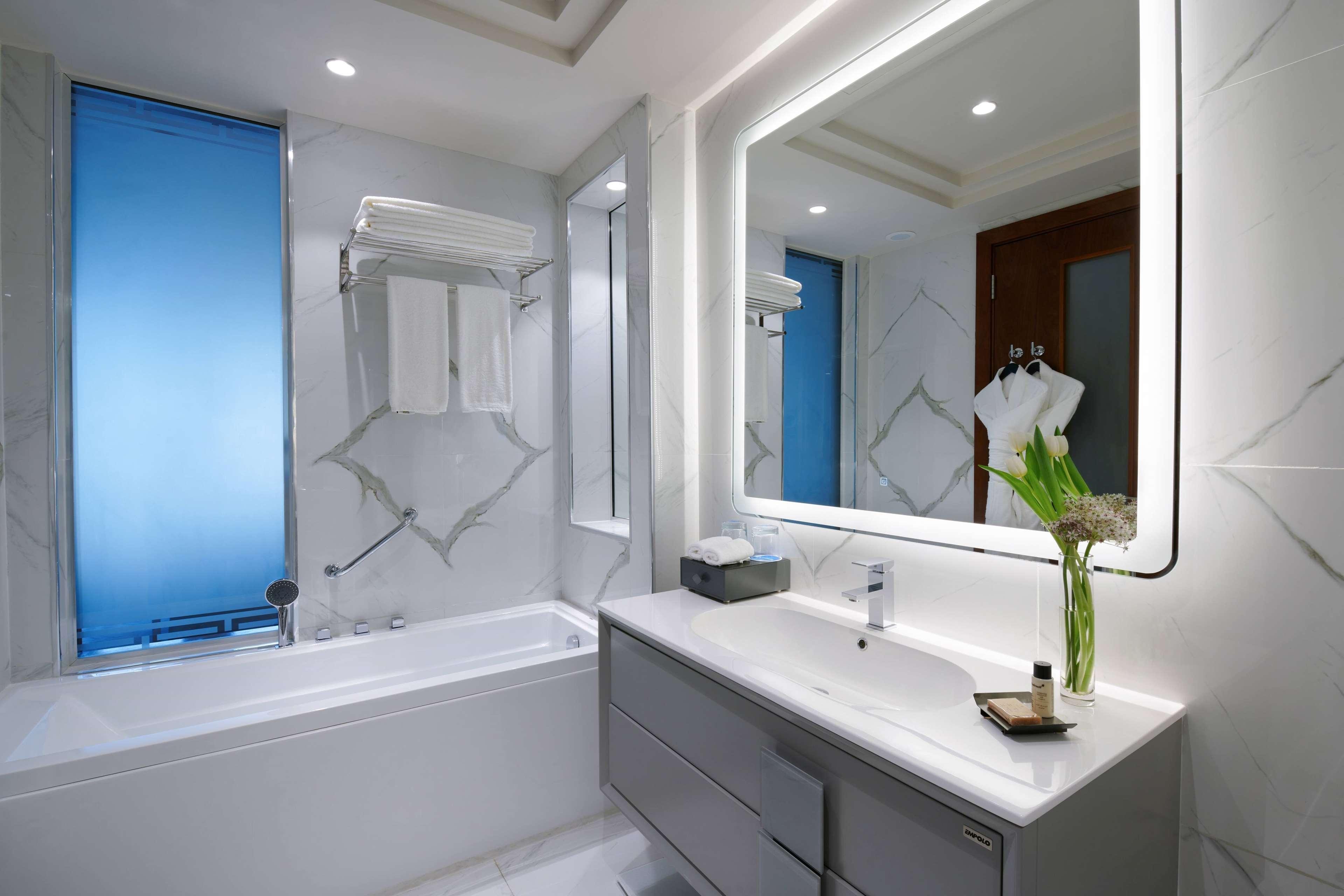 Wyndham Grand Doha West Bay beach 7