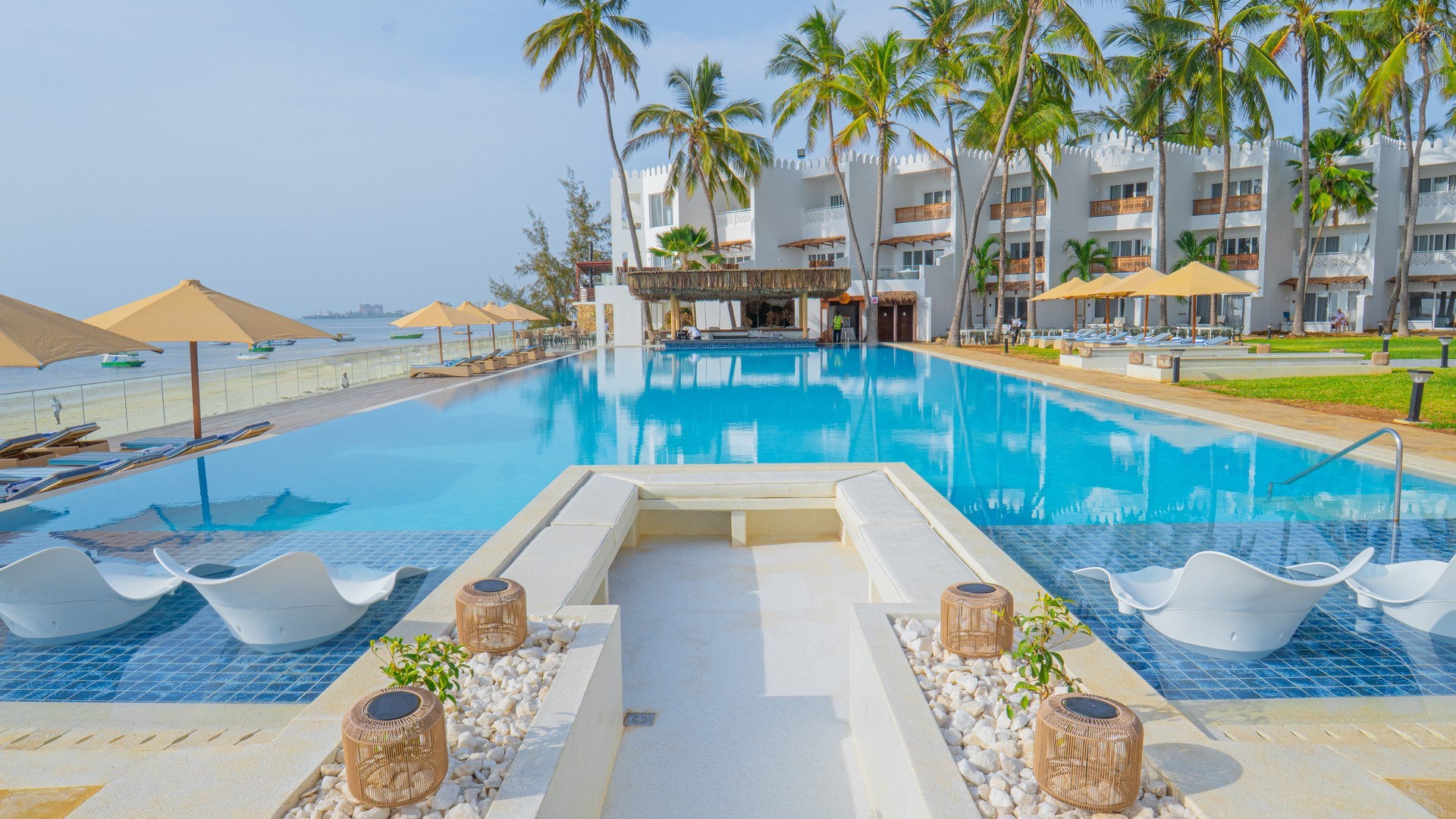 Bamburi Beach Hotel 4