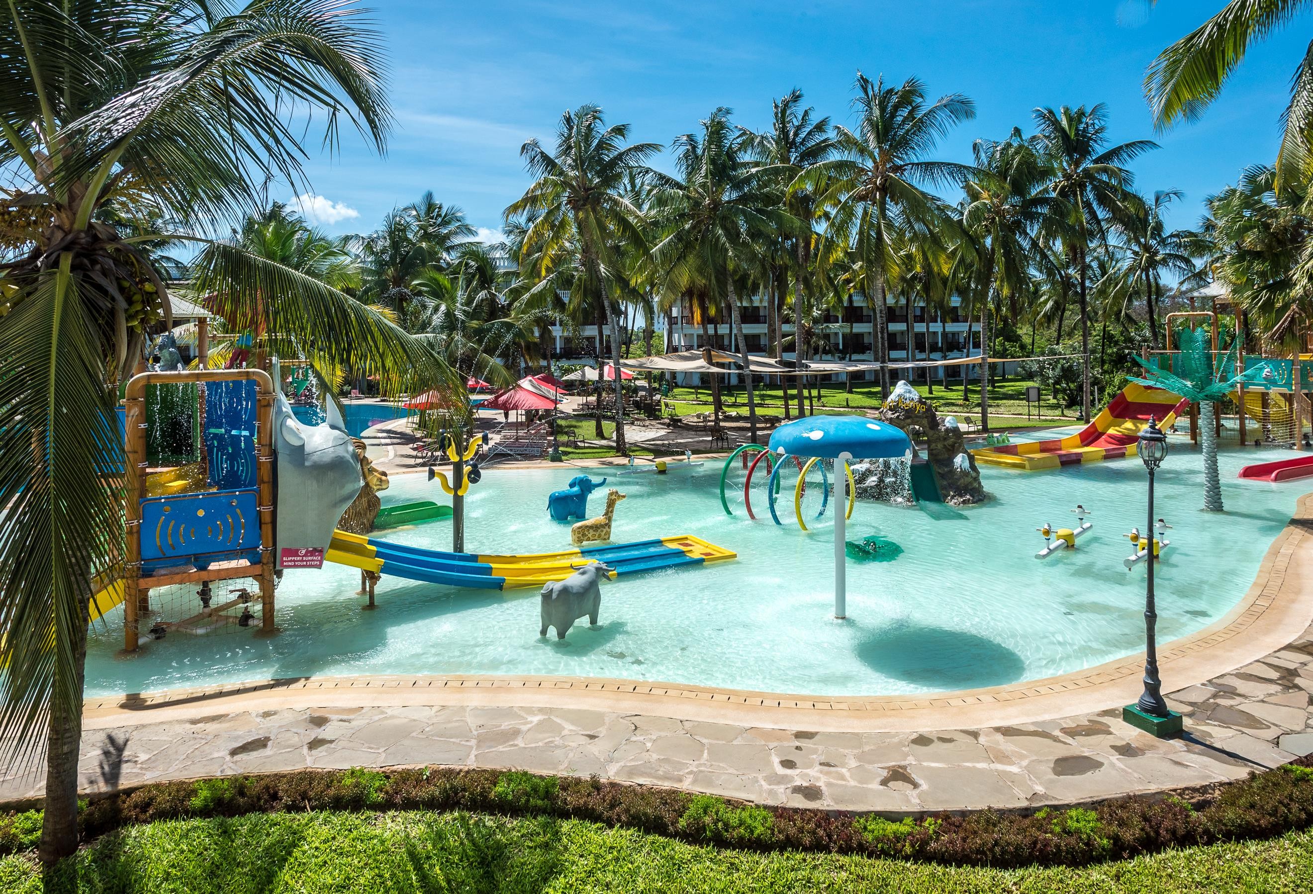 PrideInn Paradise Beach Hotel & Spa