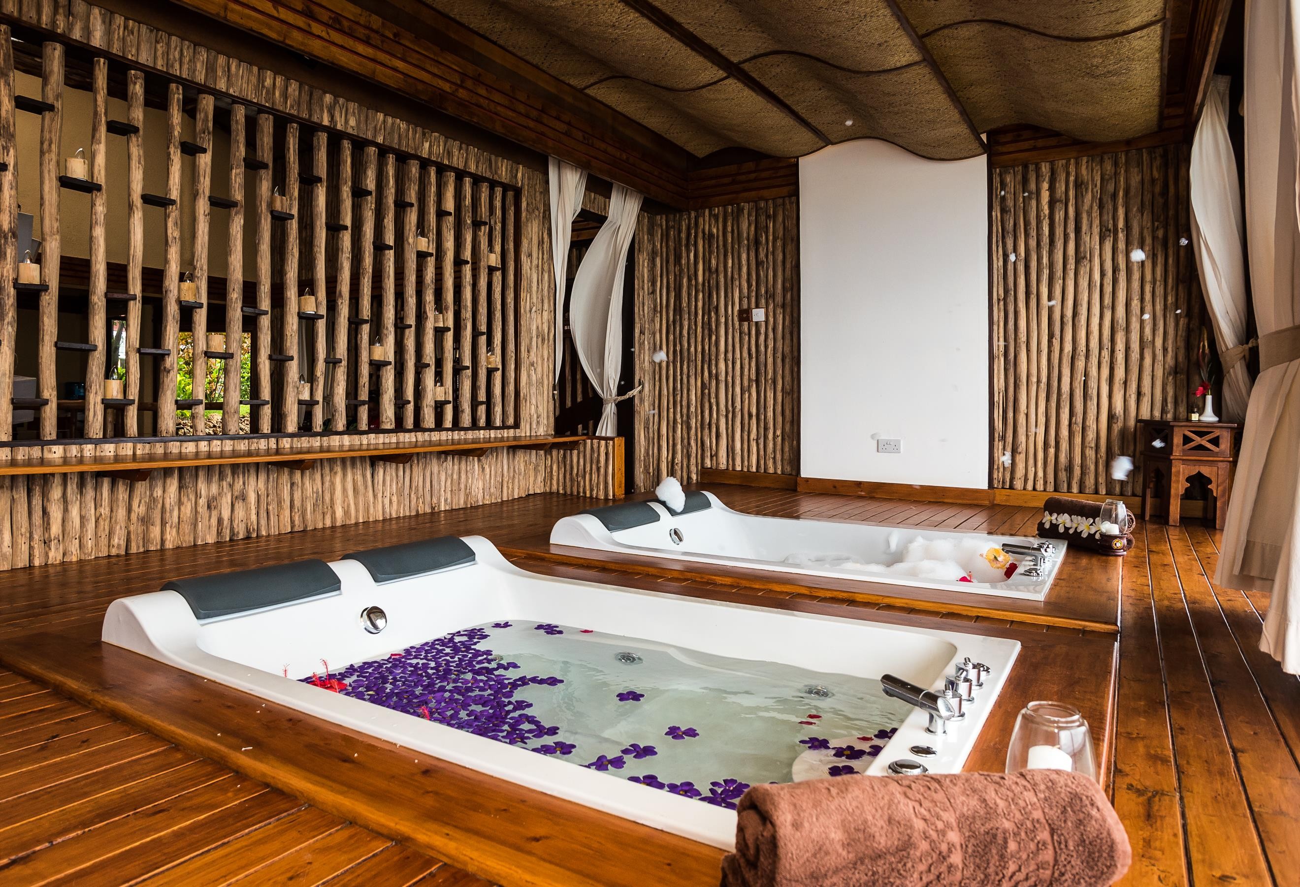 PrideInn Paradise Beach Hotel & Spa 13