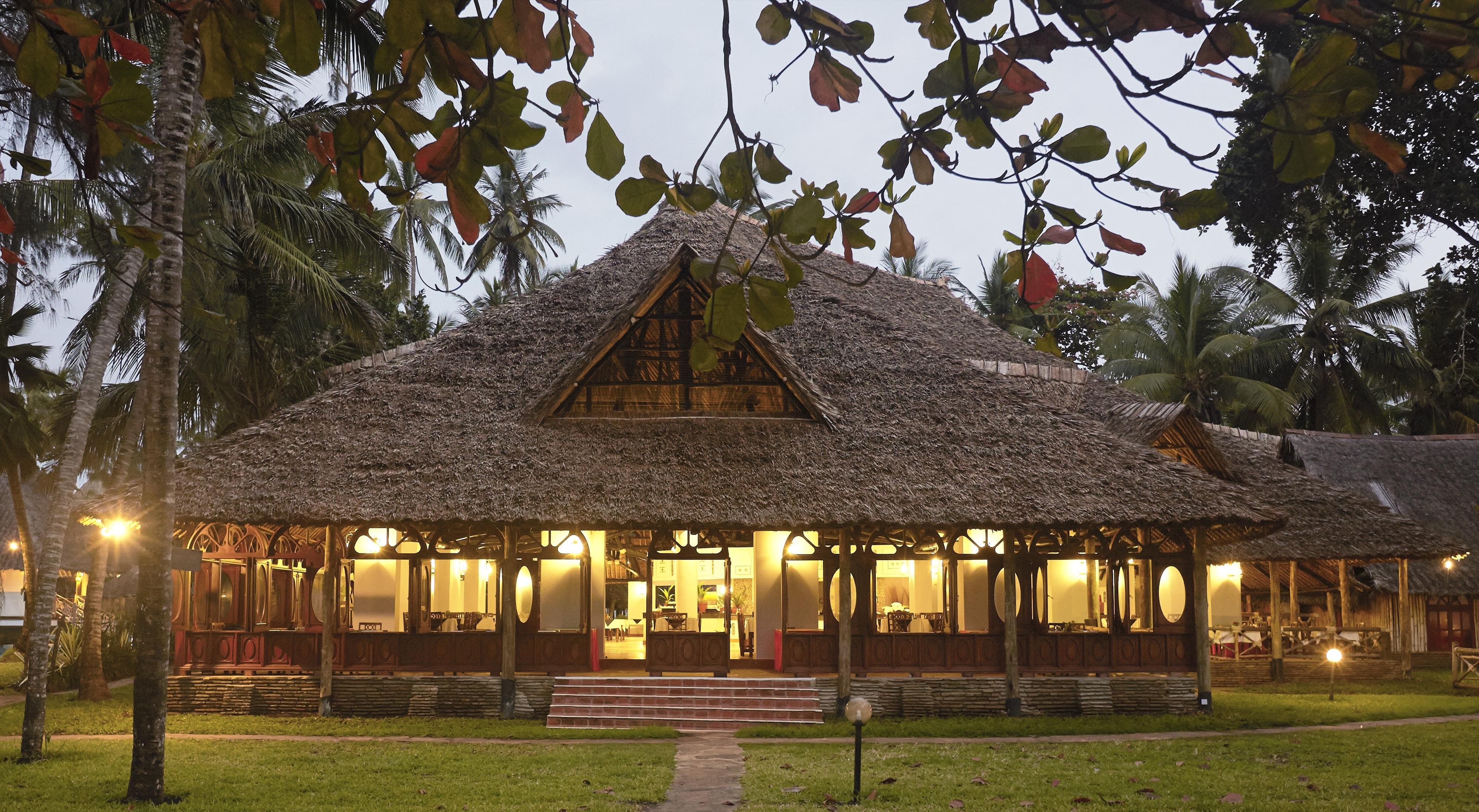 Neptune Village Beach Resort & Spa 16