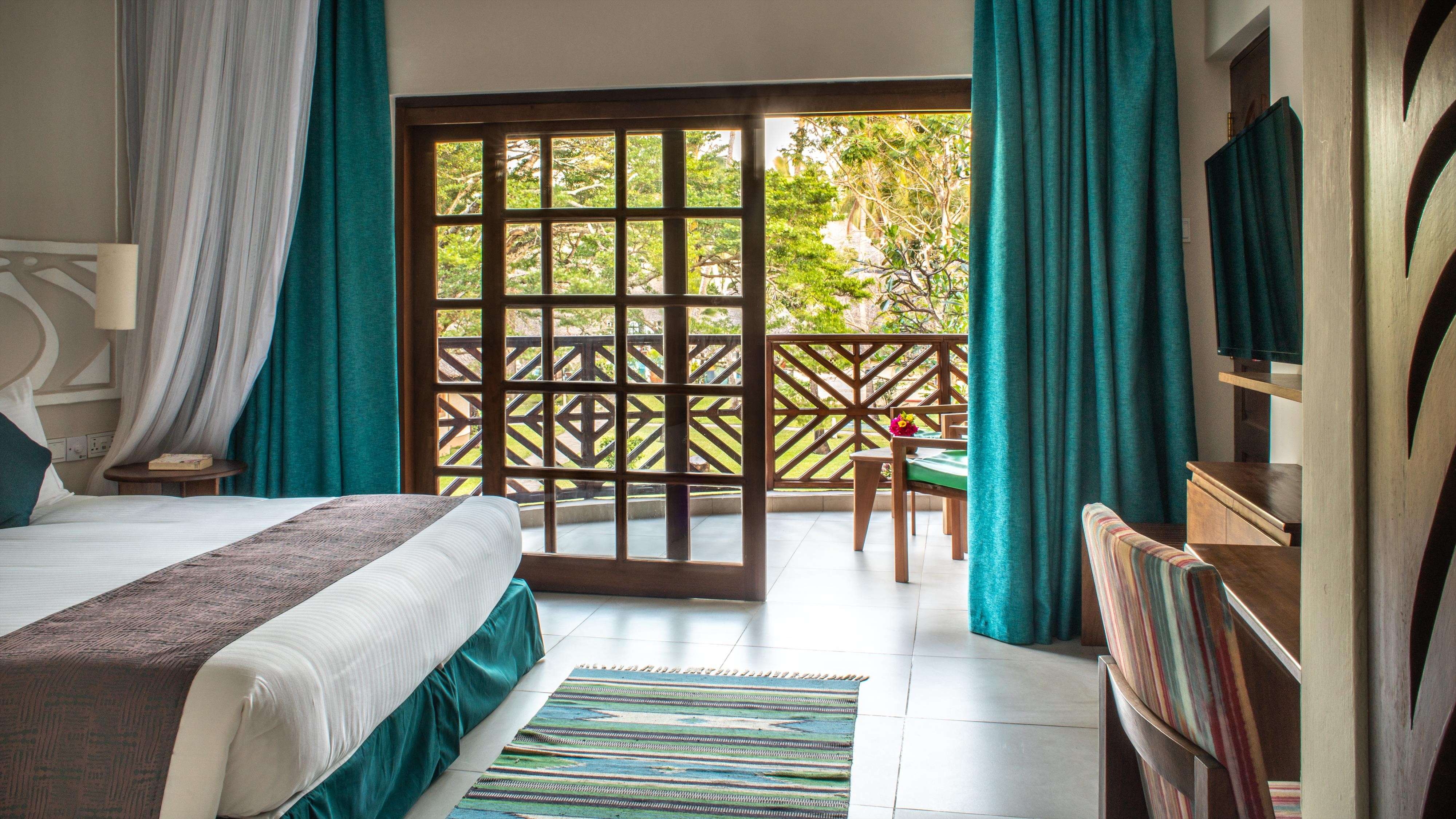 Neptune Village Beach Resort & Spa 6