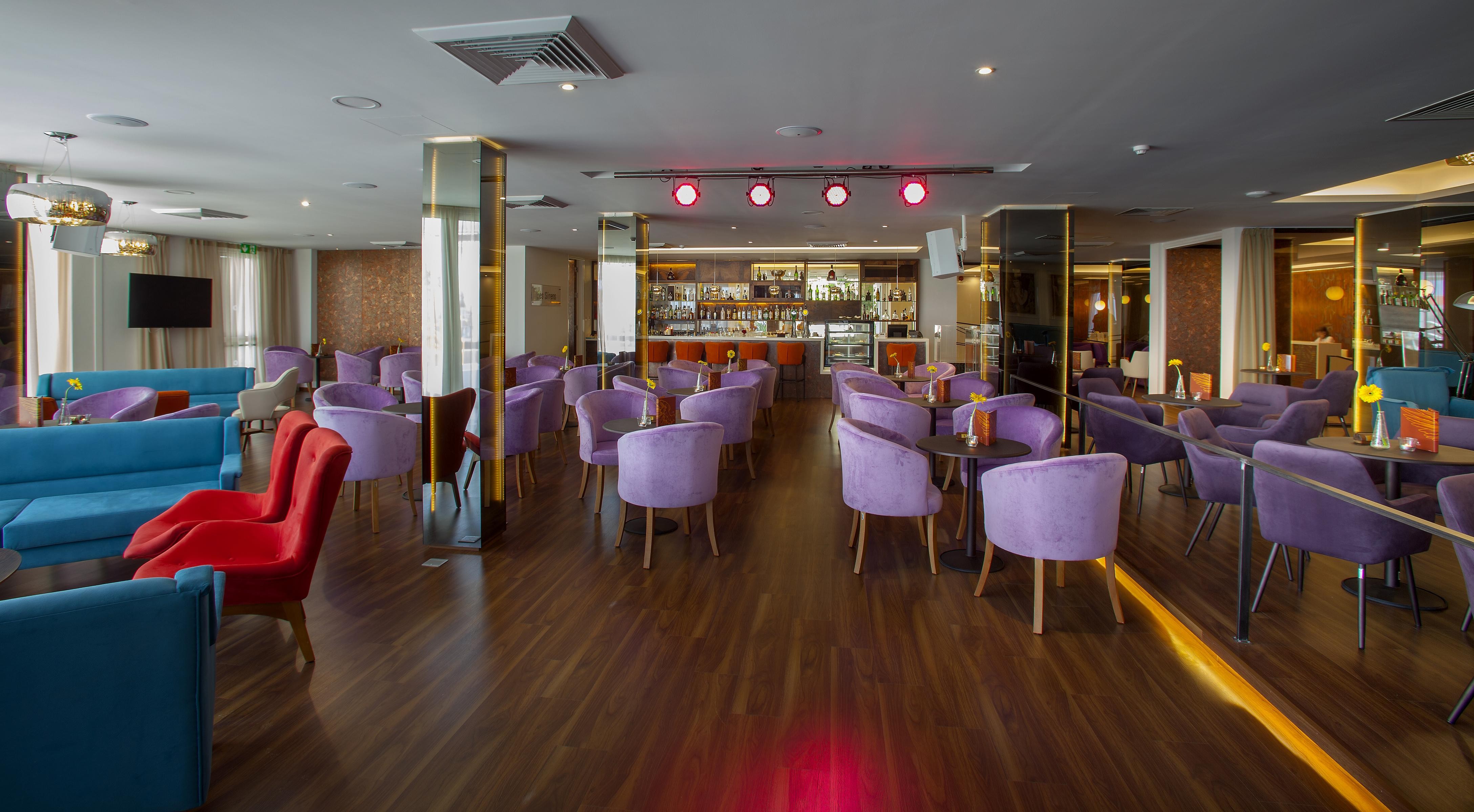 Lordos Beach Hotel & Spa 9