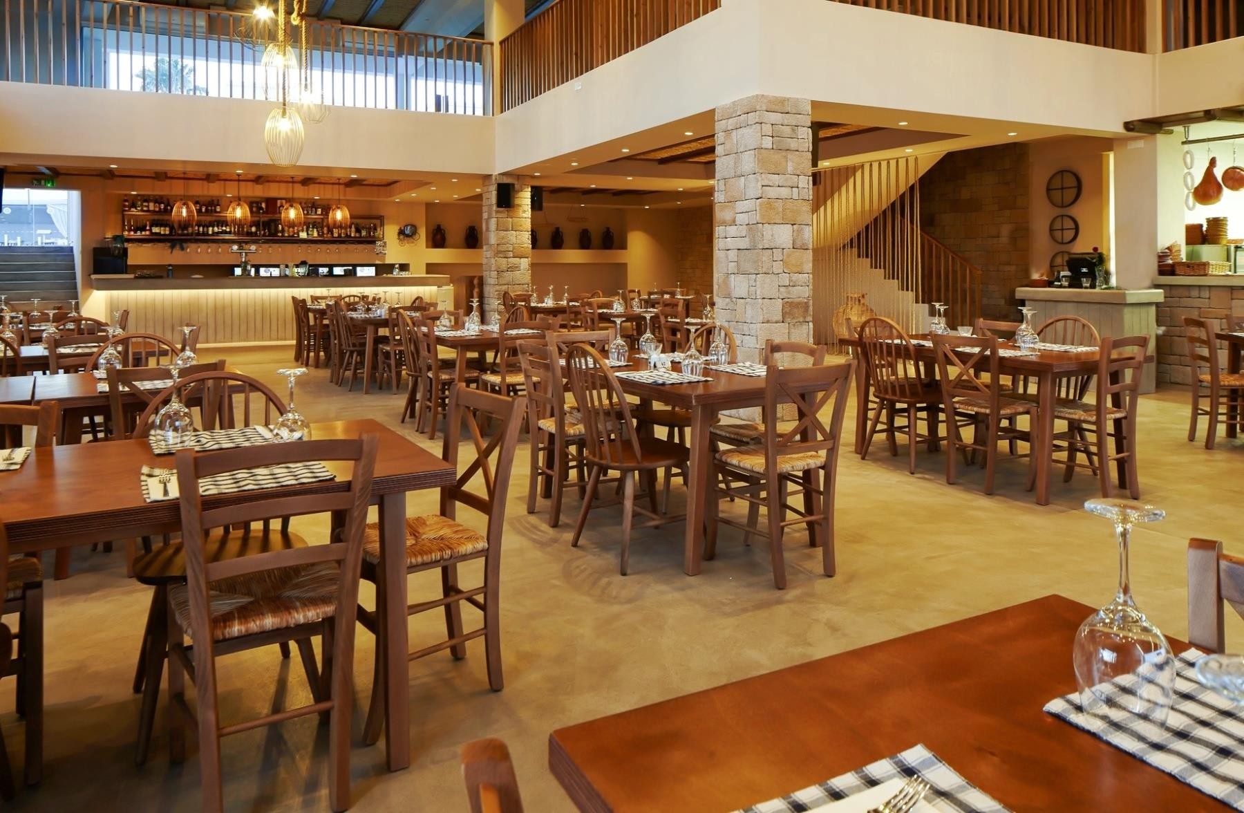 Melpo Antia Hotel and Suites 6