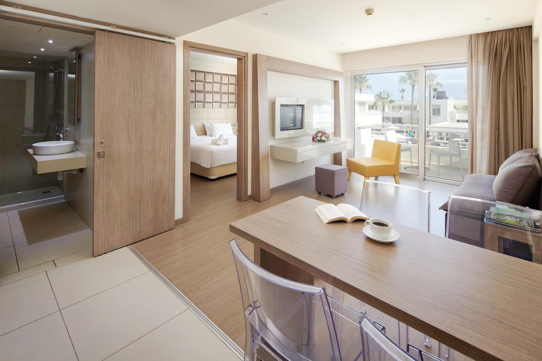 Melpo Antia Hotel and Suites