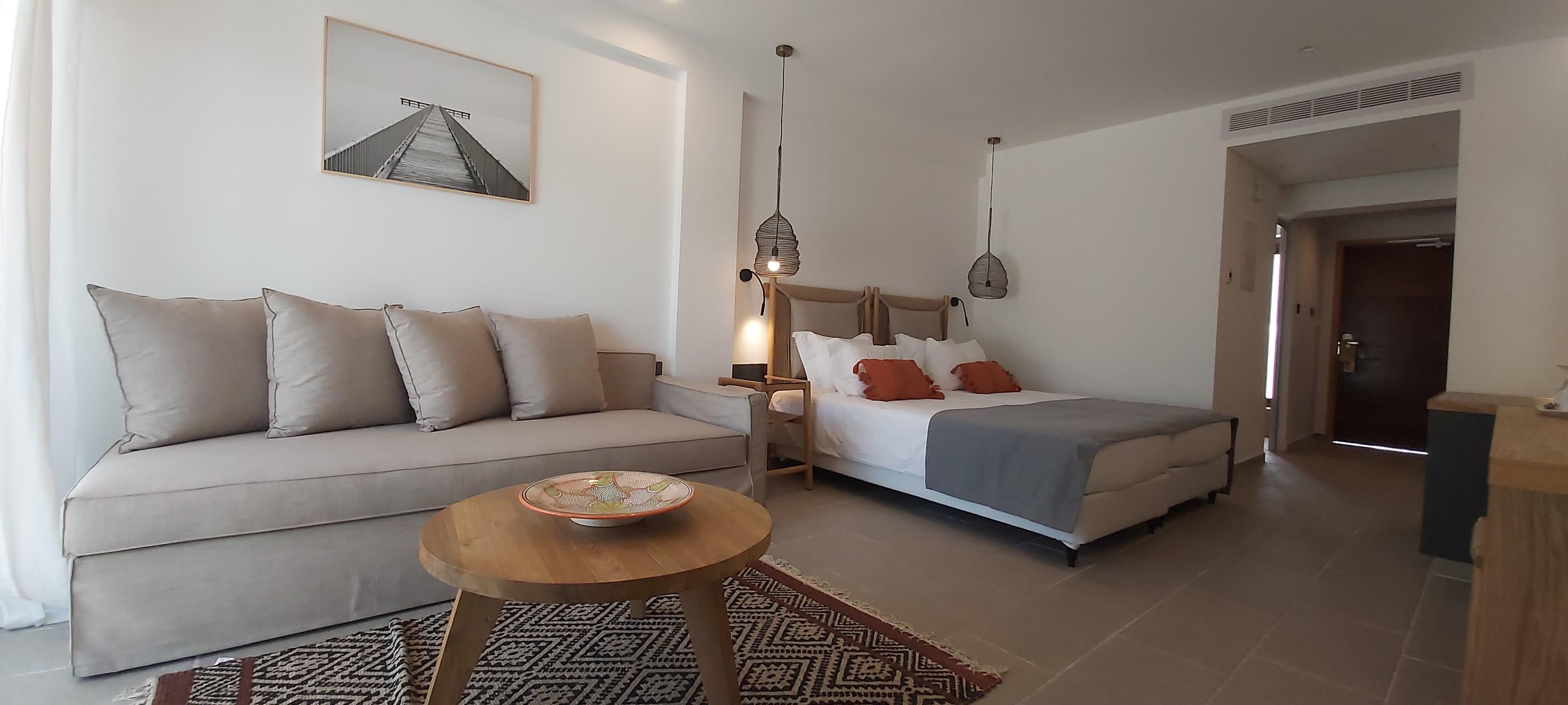 Napa Mermaid Hotel & Suites 9