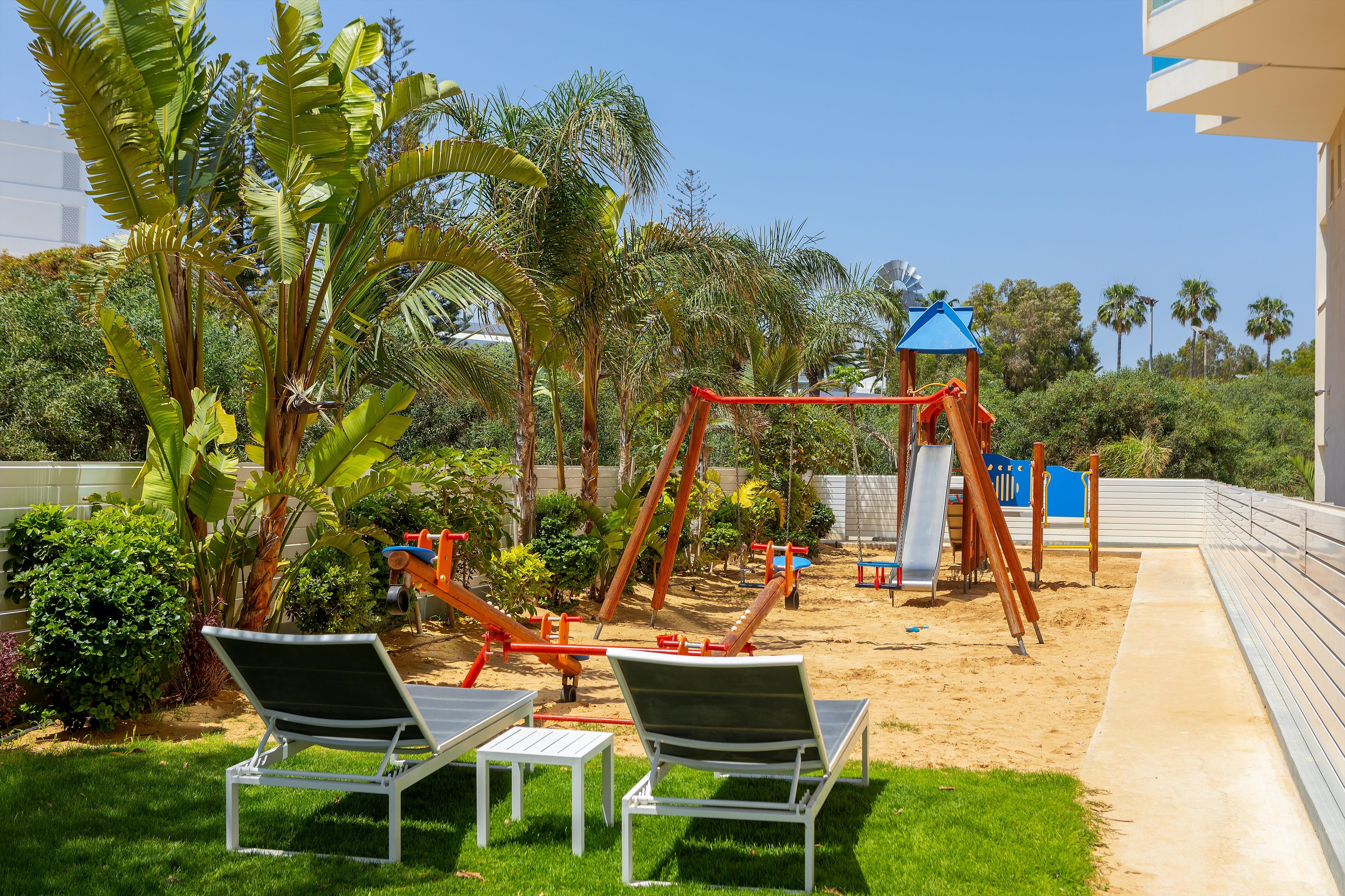 NissiBlu Beach Resort 35