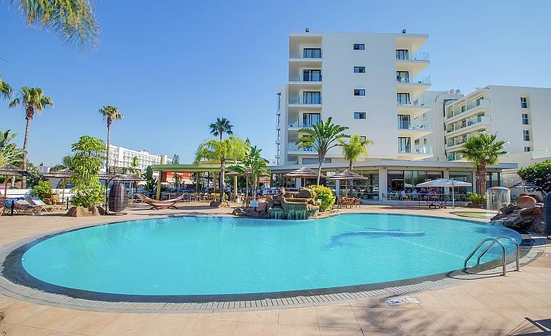 listing card gallery