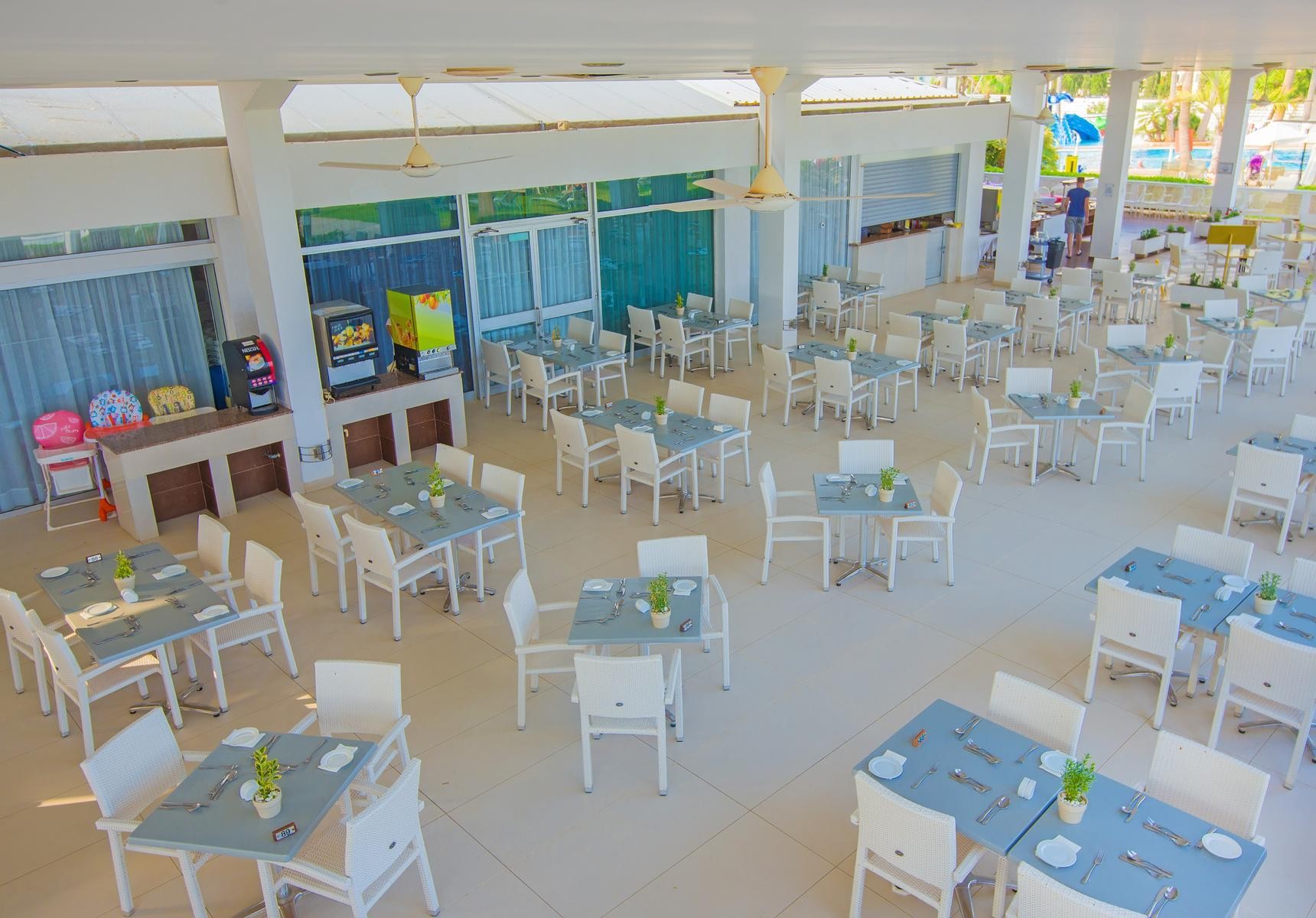 Dome Beach hotel & Resort 10