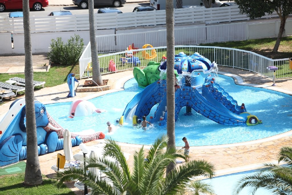 Dome Beach hotel & Resort 11