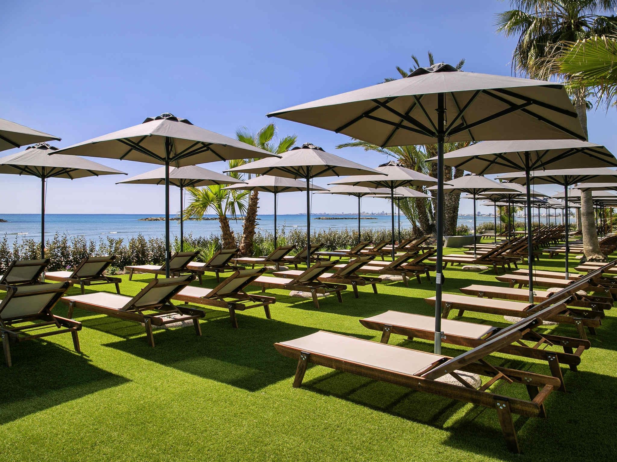 Mercure Larnaca Beach Resort