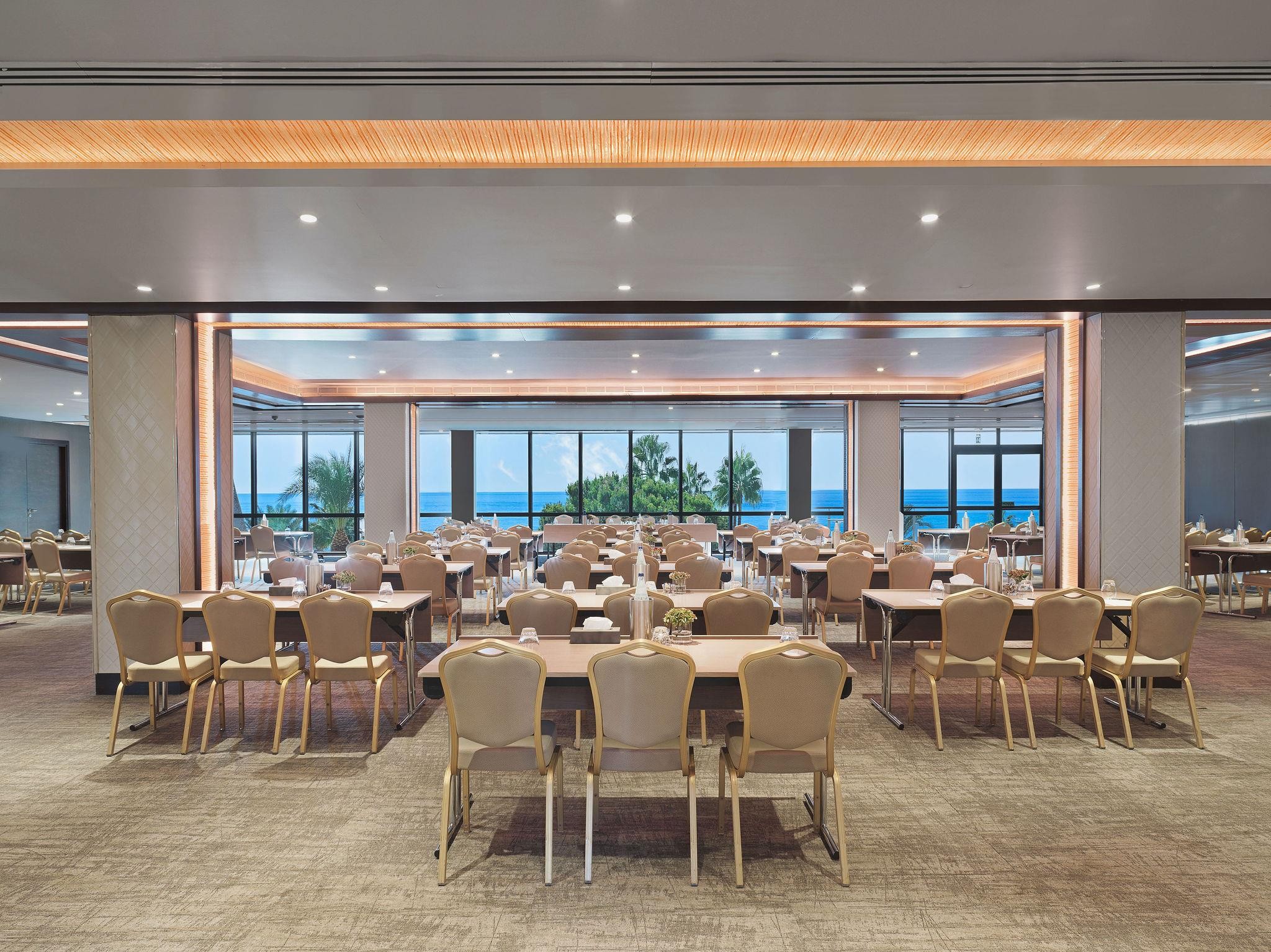 Amathus Beach Limassol 30