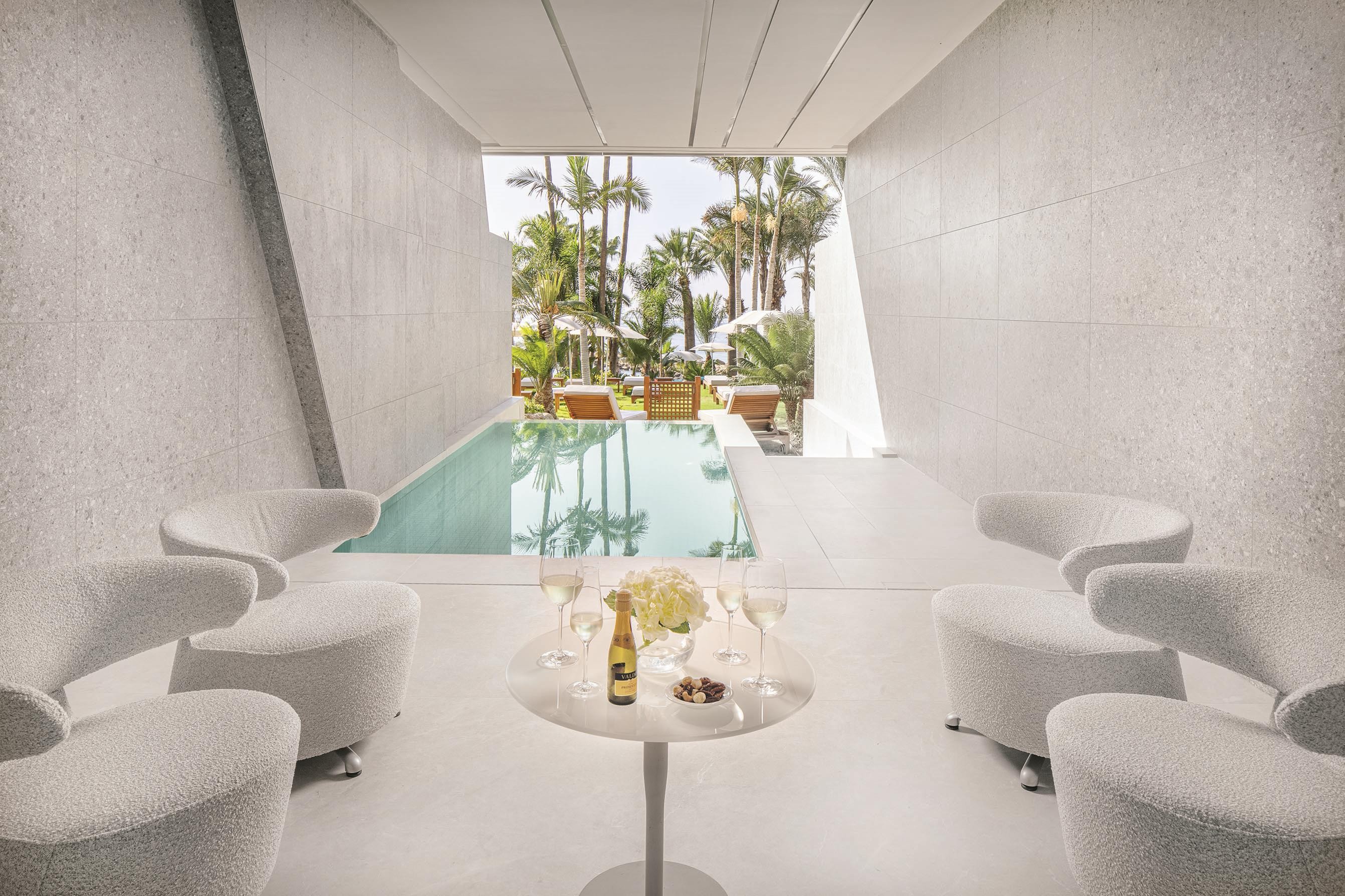 Amathus Beach Limassol 16