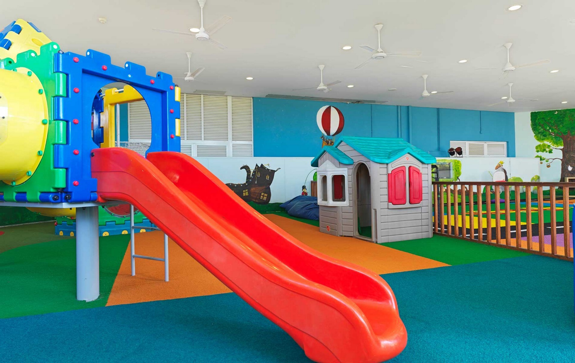 St.Raphael Resort 15