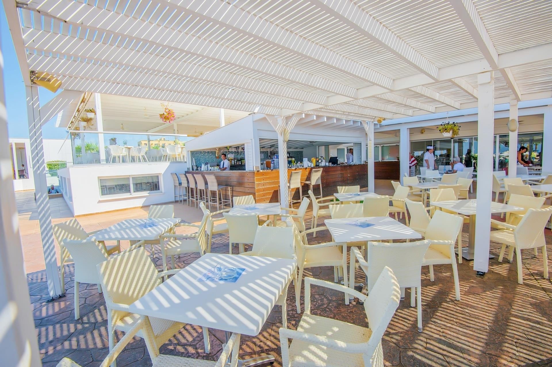 Marlita Beach Hotel Apartments 13