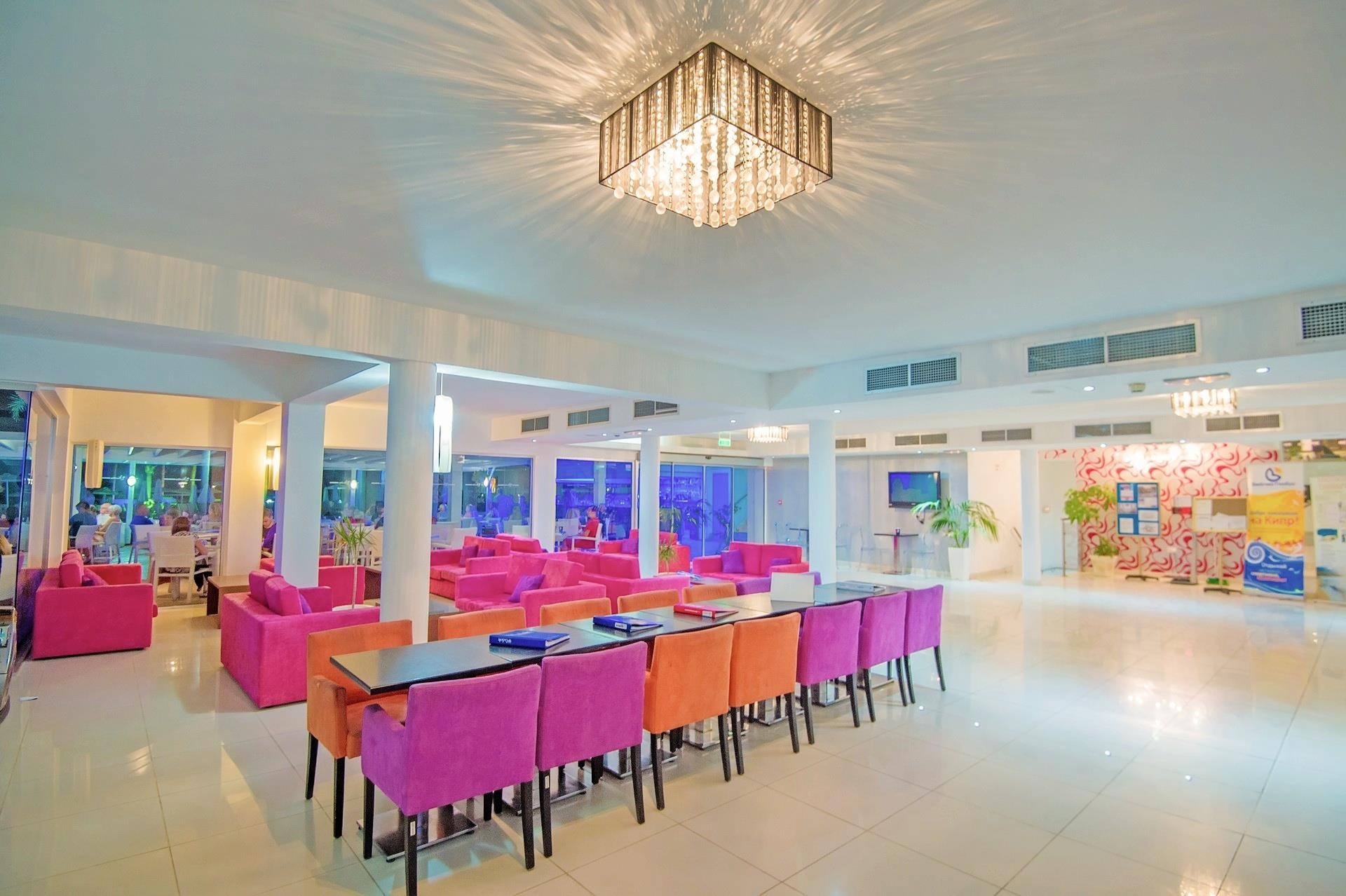 Marlita Beach Hotel Apartments 18