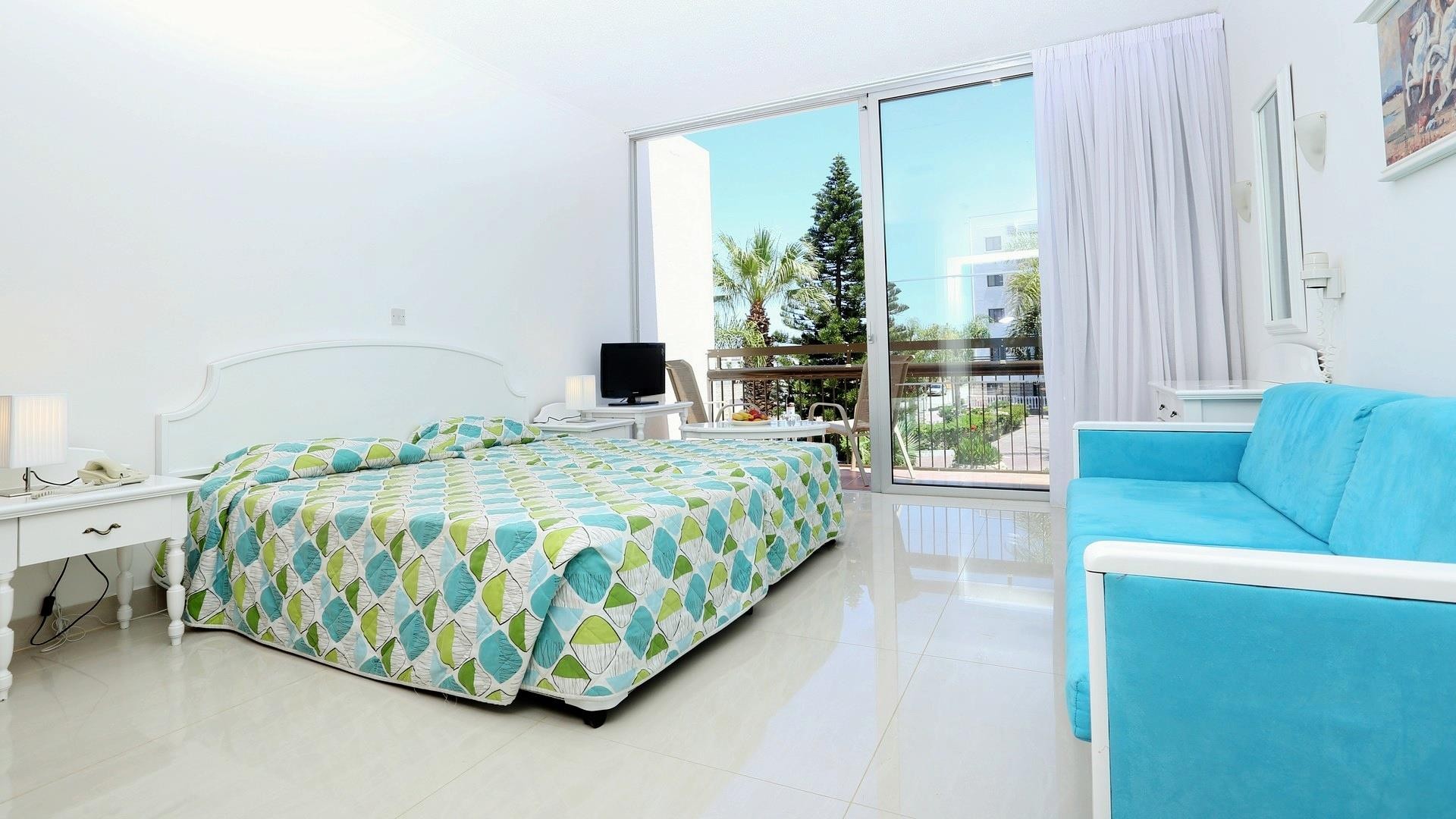 Marlita Beach Hotel Apartments 6