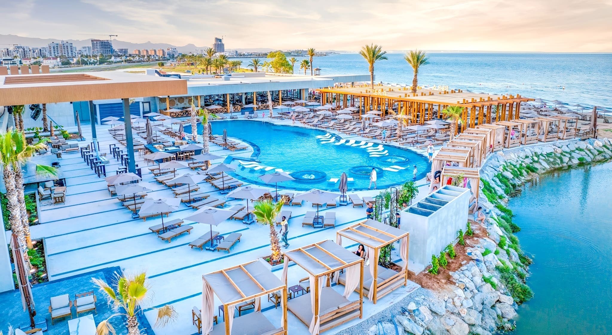 Grand Sapphire Resort