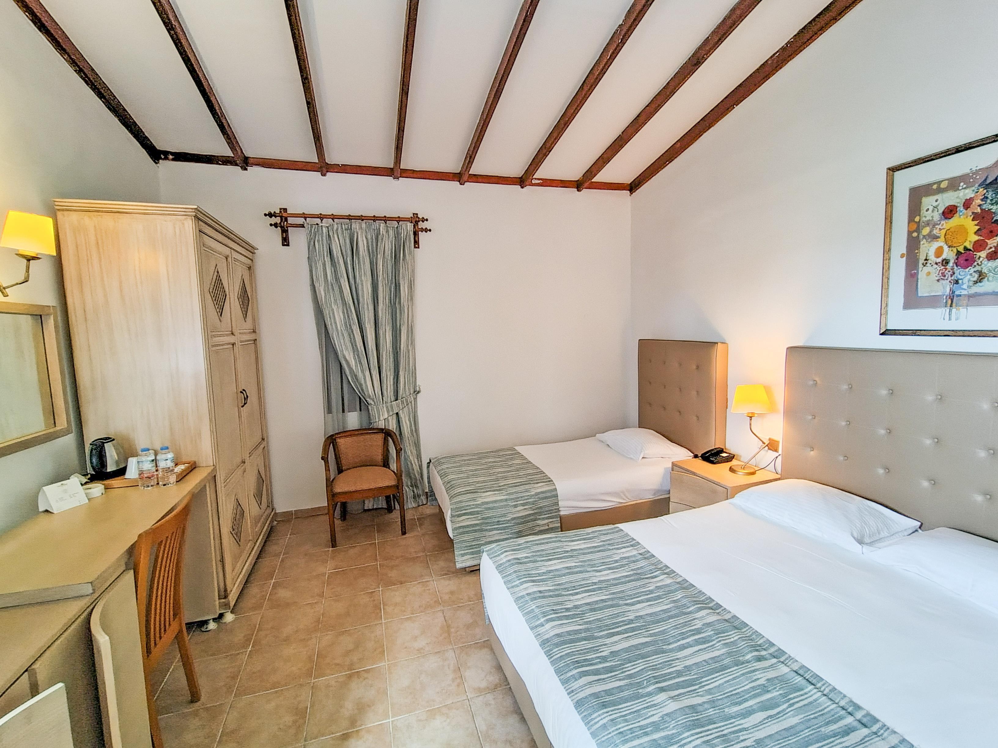 ACAPULCO RESORT CONVENTION & SPA 17