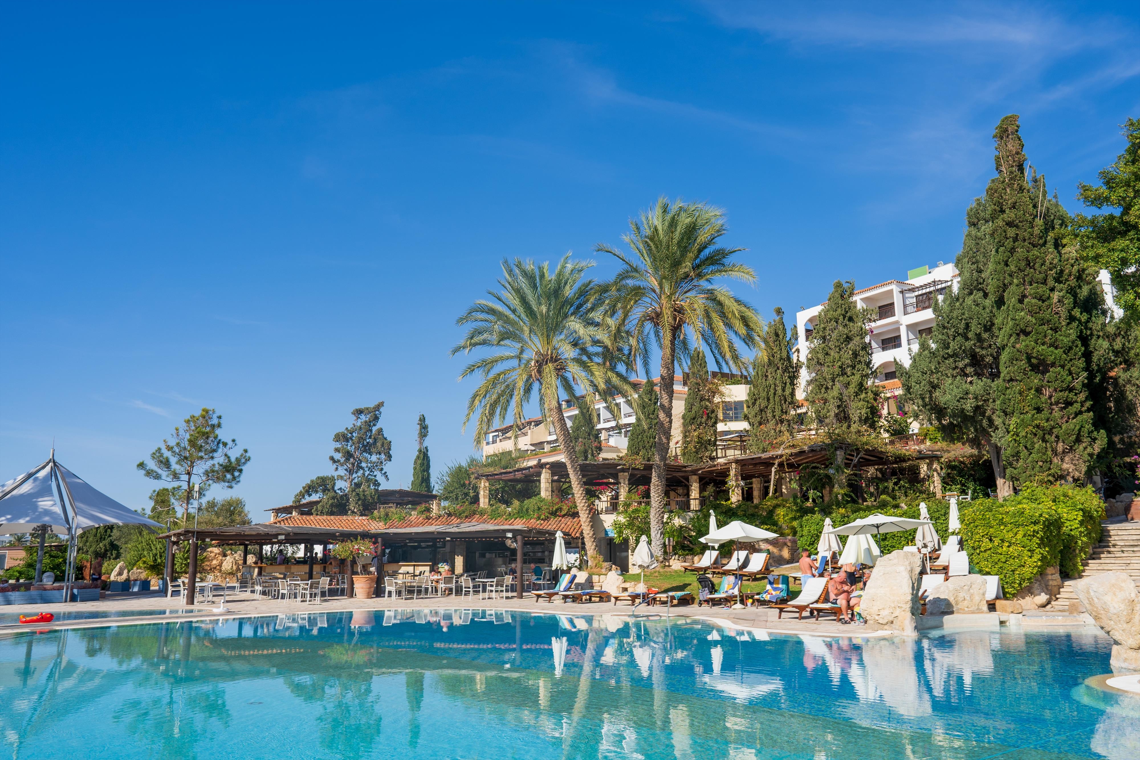 Coral Beach & Resort 23