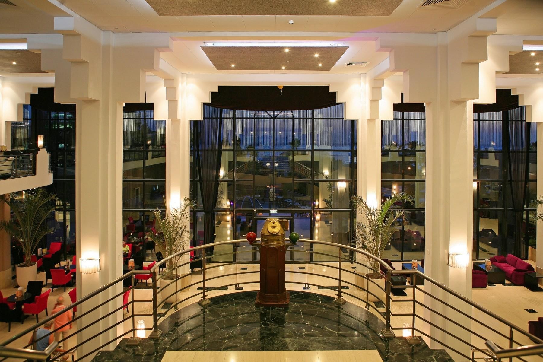 St George Beach Hotel & Spa Resort 13