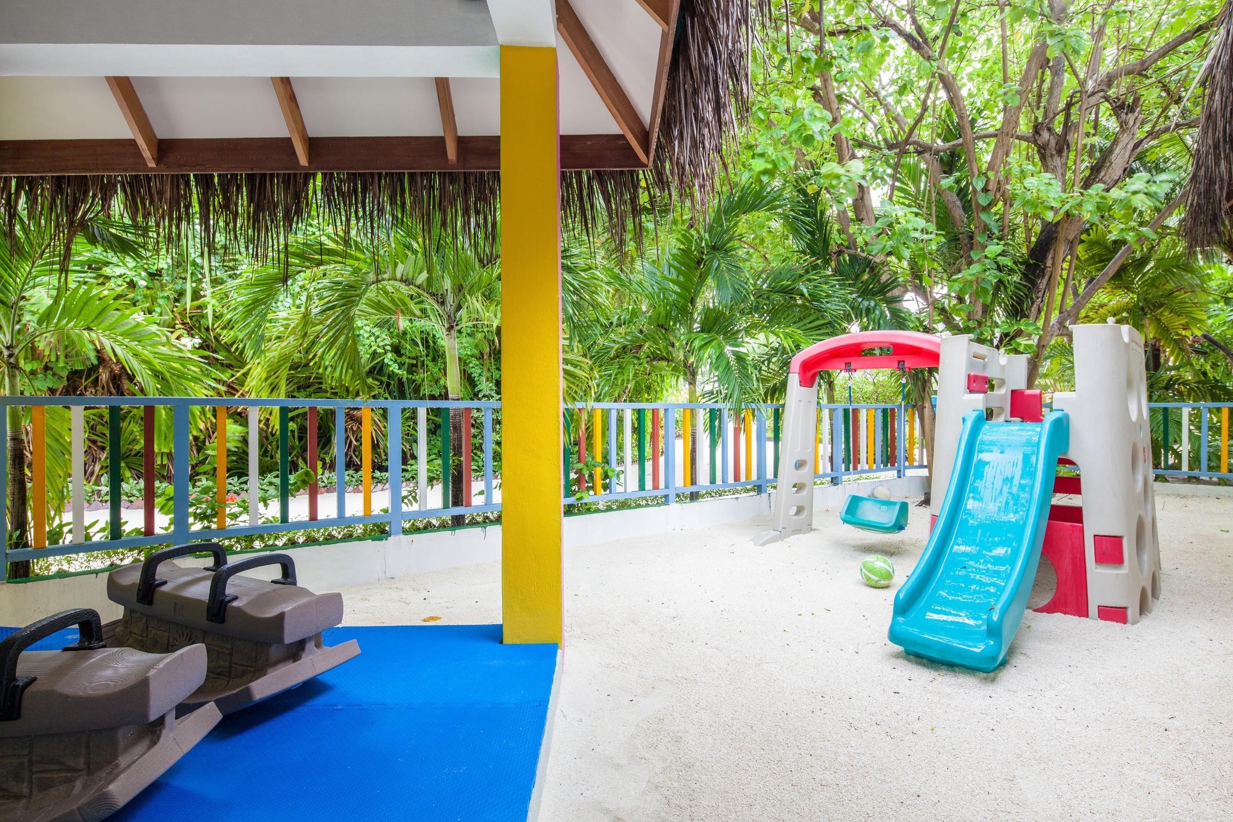 Machchafushi Island Resort & Spa Maldives, The Centara Collection 14