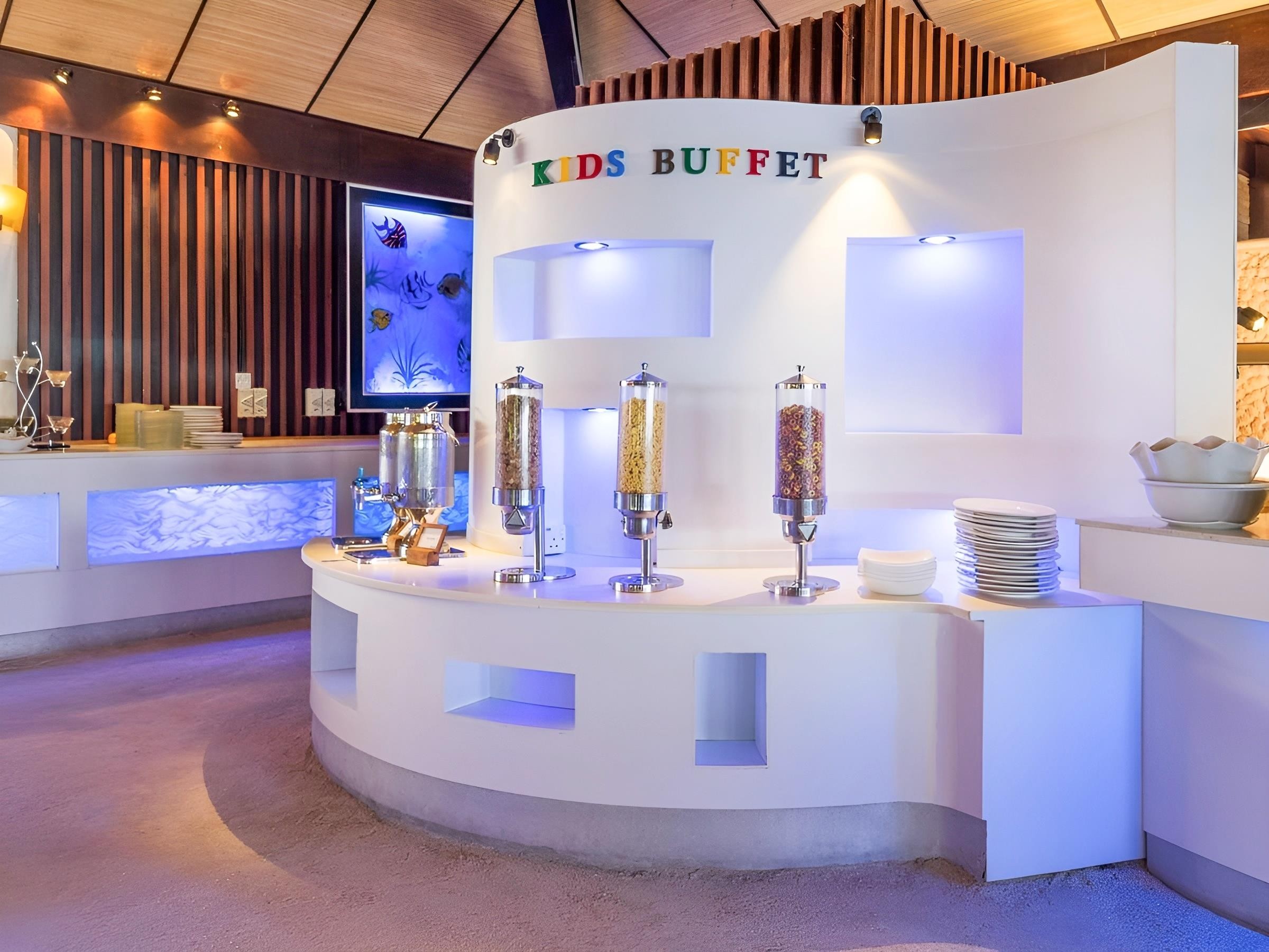 Lily Beach Resort & Spa 12