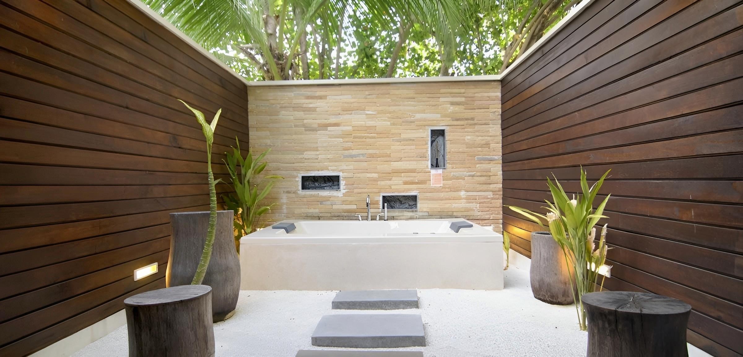 Lily Beach Resort & Spa 22