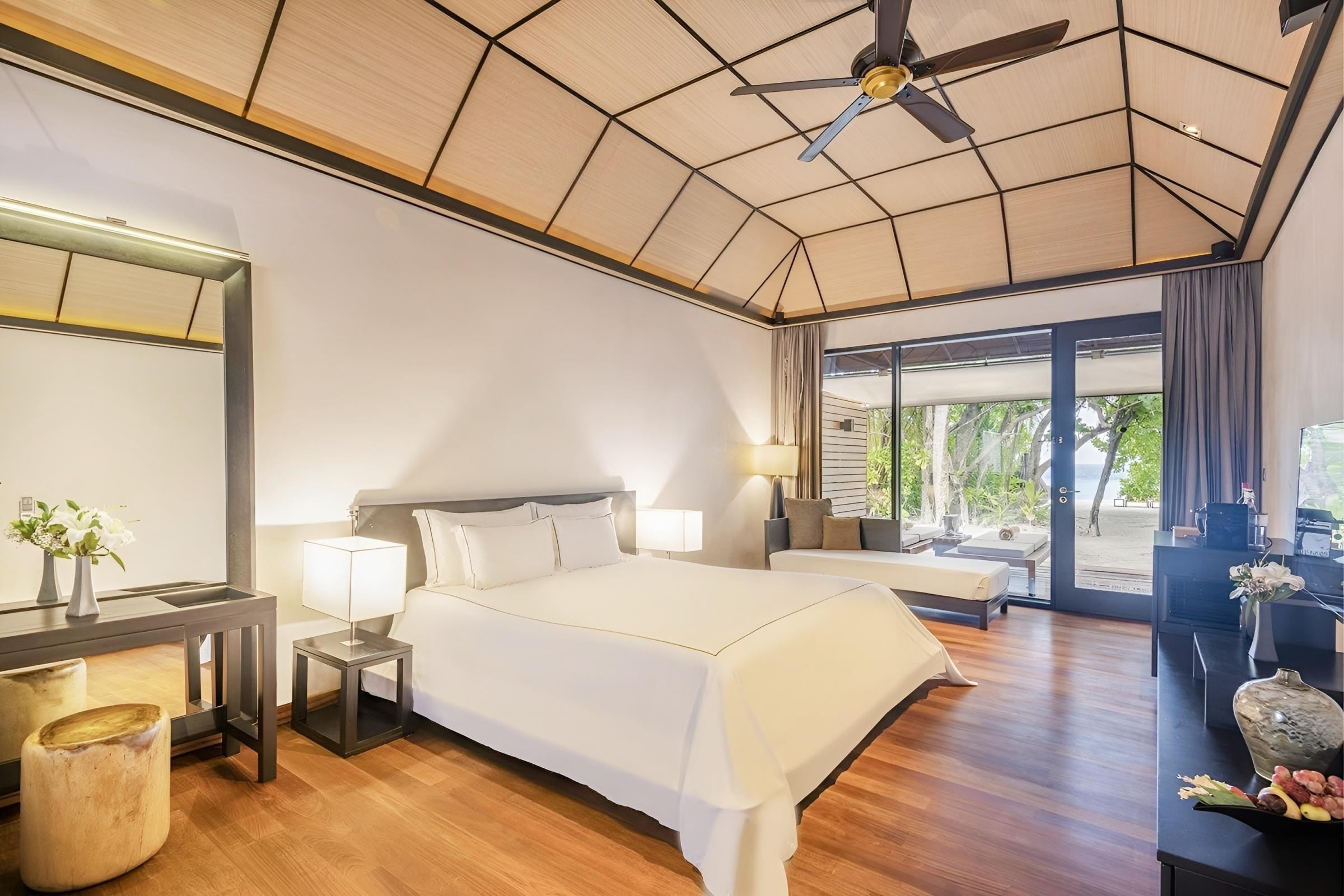 Lily Beach Resort & Spa 6