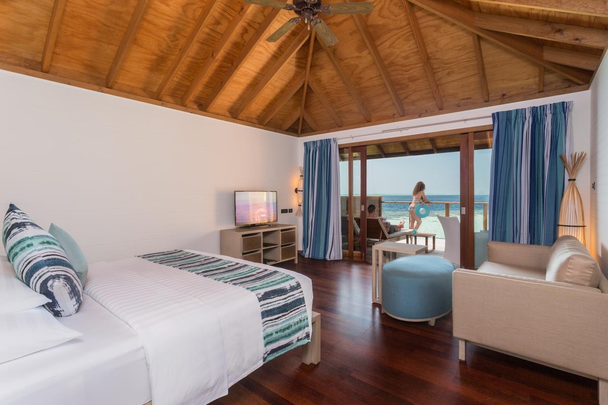 Vilamendhoo Island Resort & Spa 28