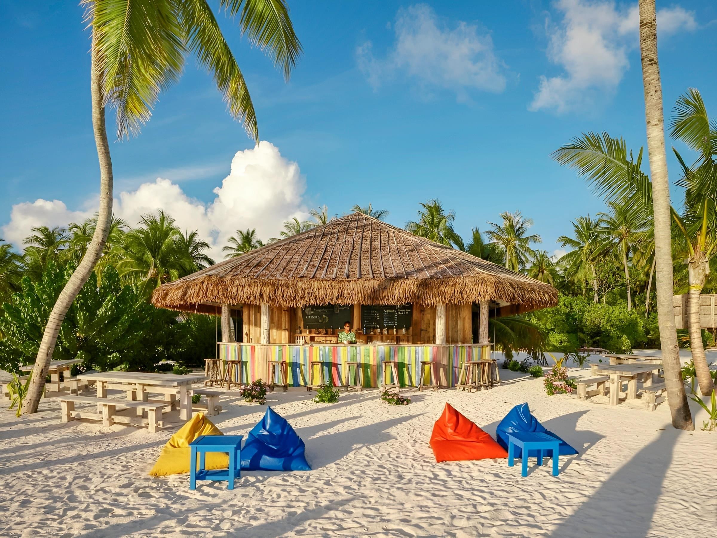 Villa Park Sun Island 16