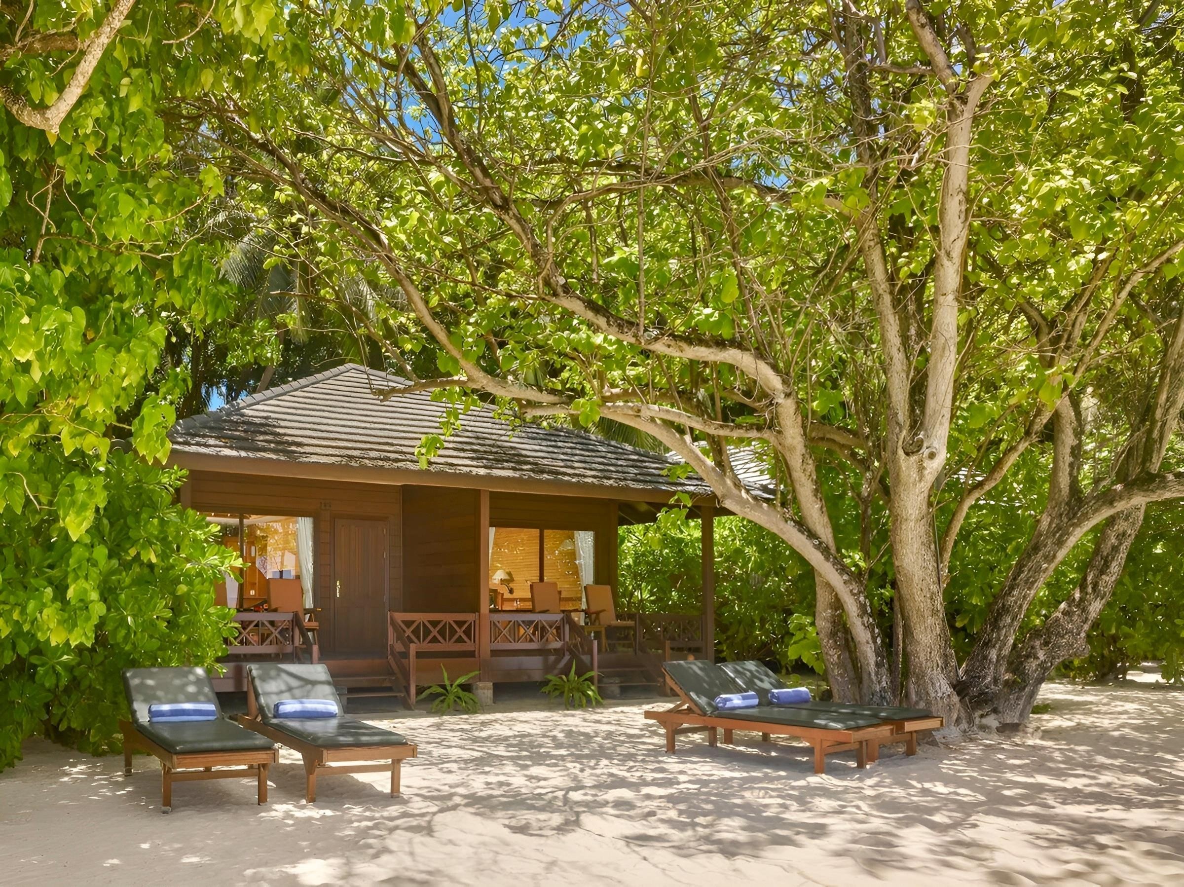 Royal Island Resort & Spa 6