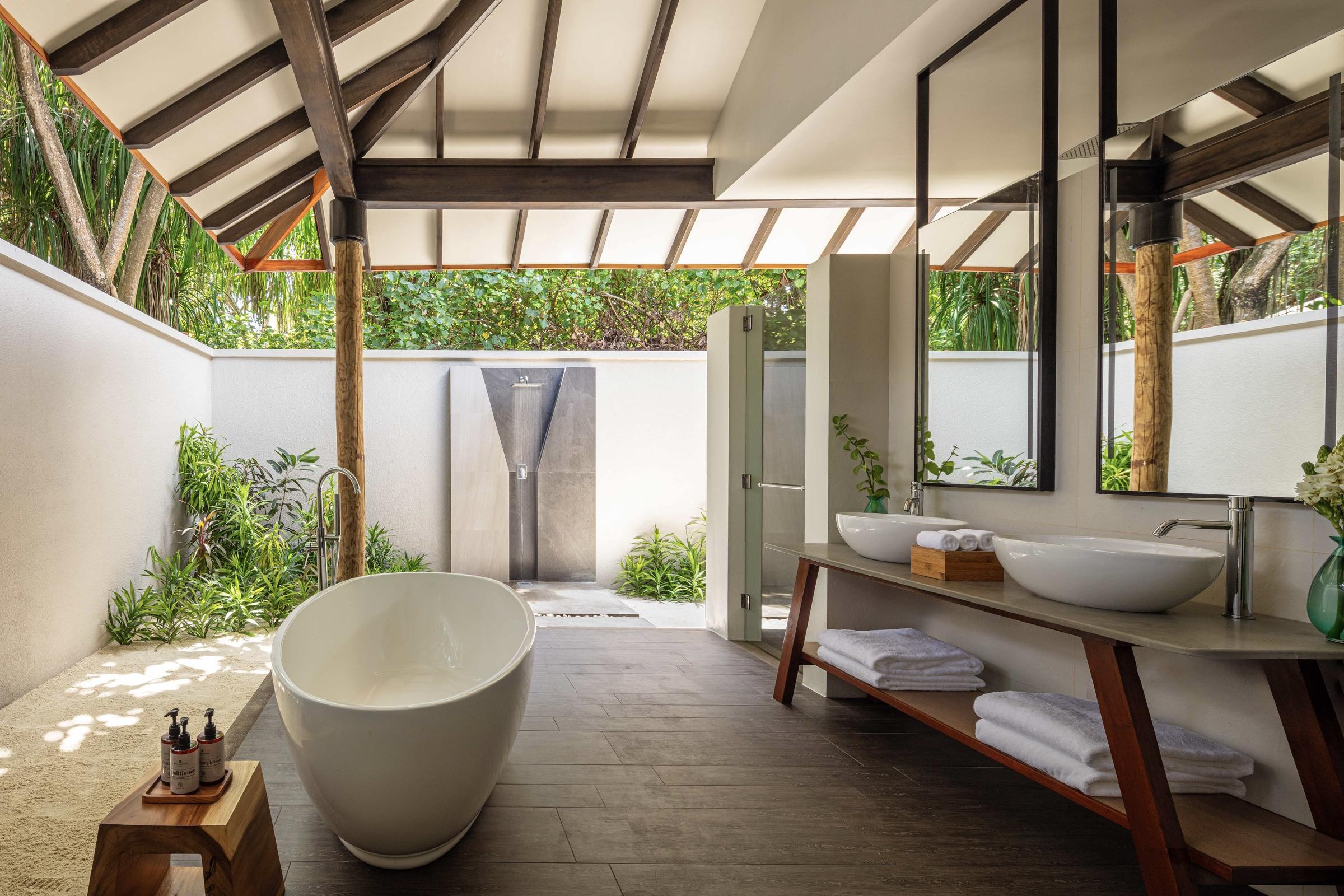 NH Collection Maldives Havodda Resort 6