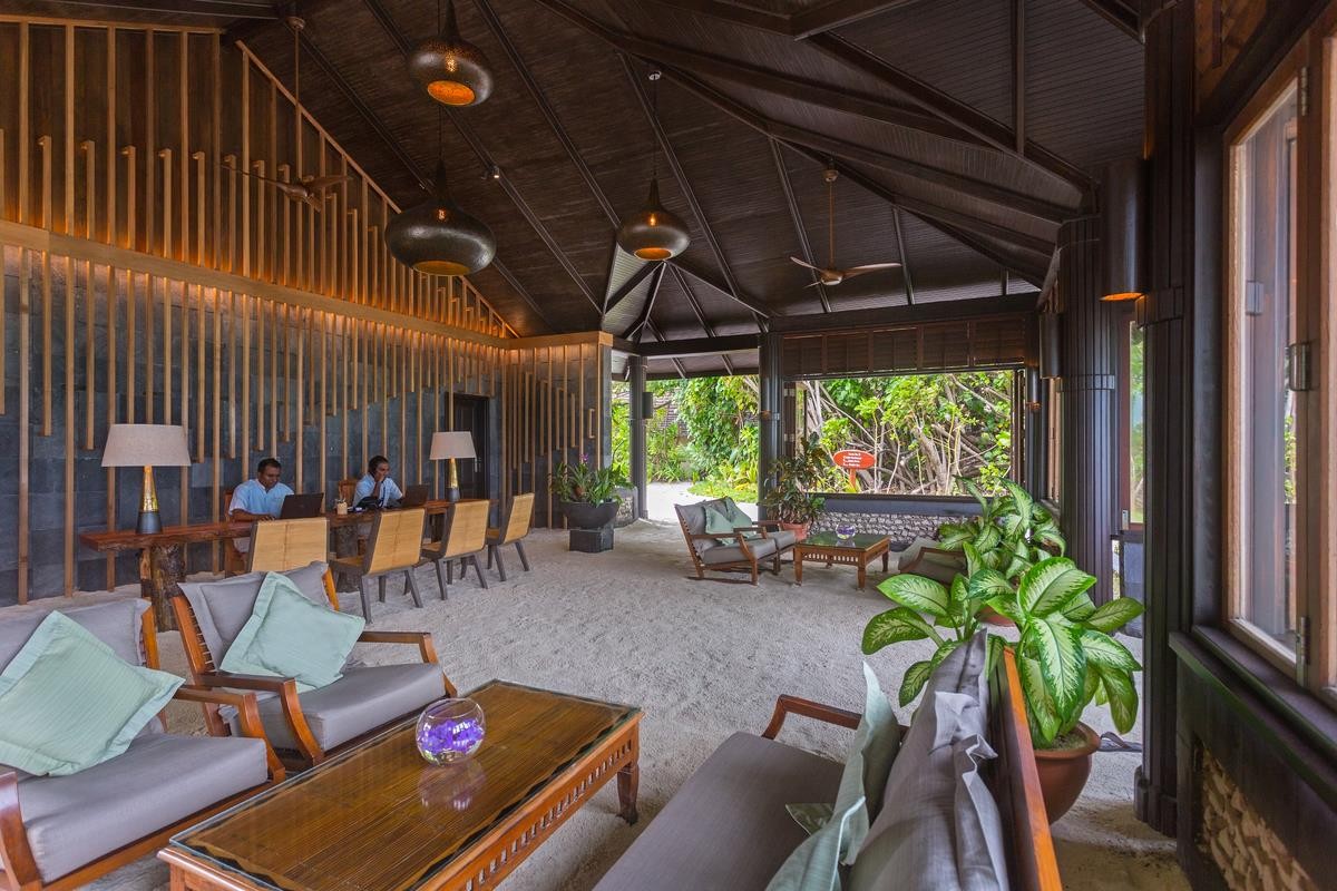 Komandoo Island Resort & Spa 15