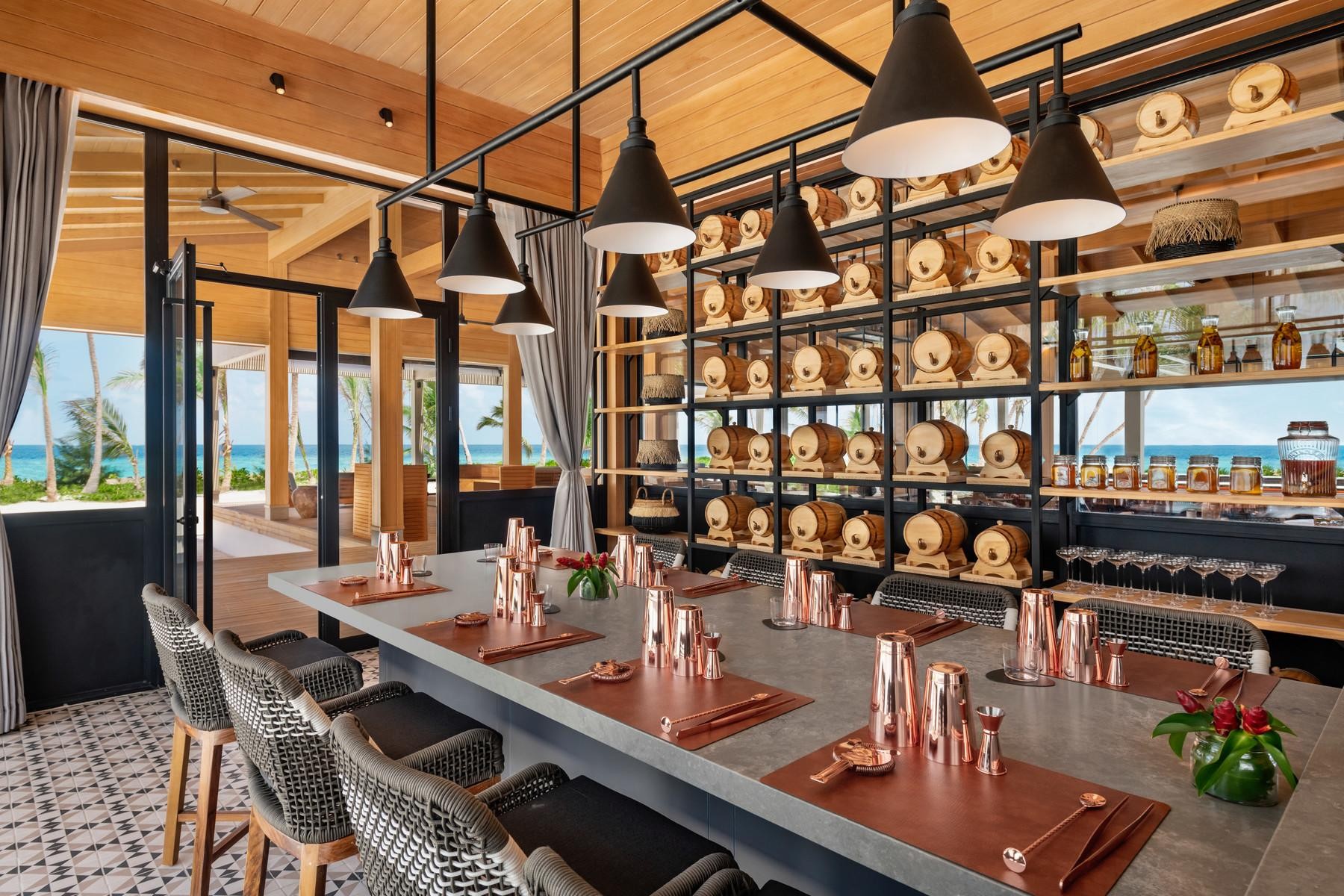 Hilton Maldives Amingiri Resort & Spa 9