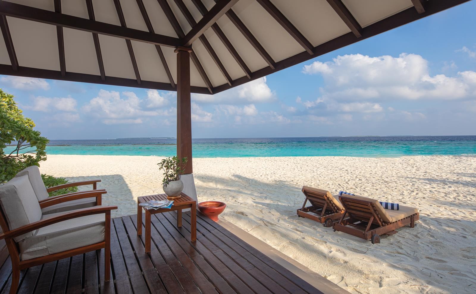 Adaaran Select Meedhupparu & Prestige Water Villas 10