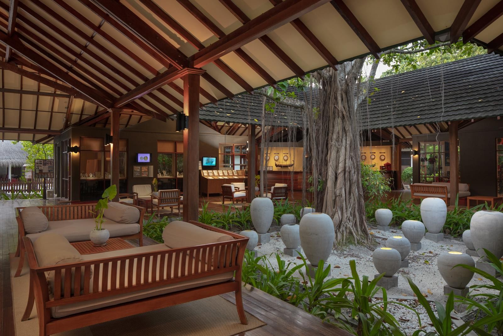 Adaaran Select Meedhupparu & Prestige Water Villas 24