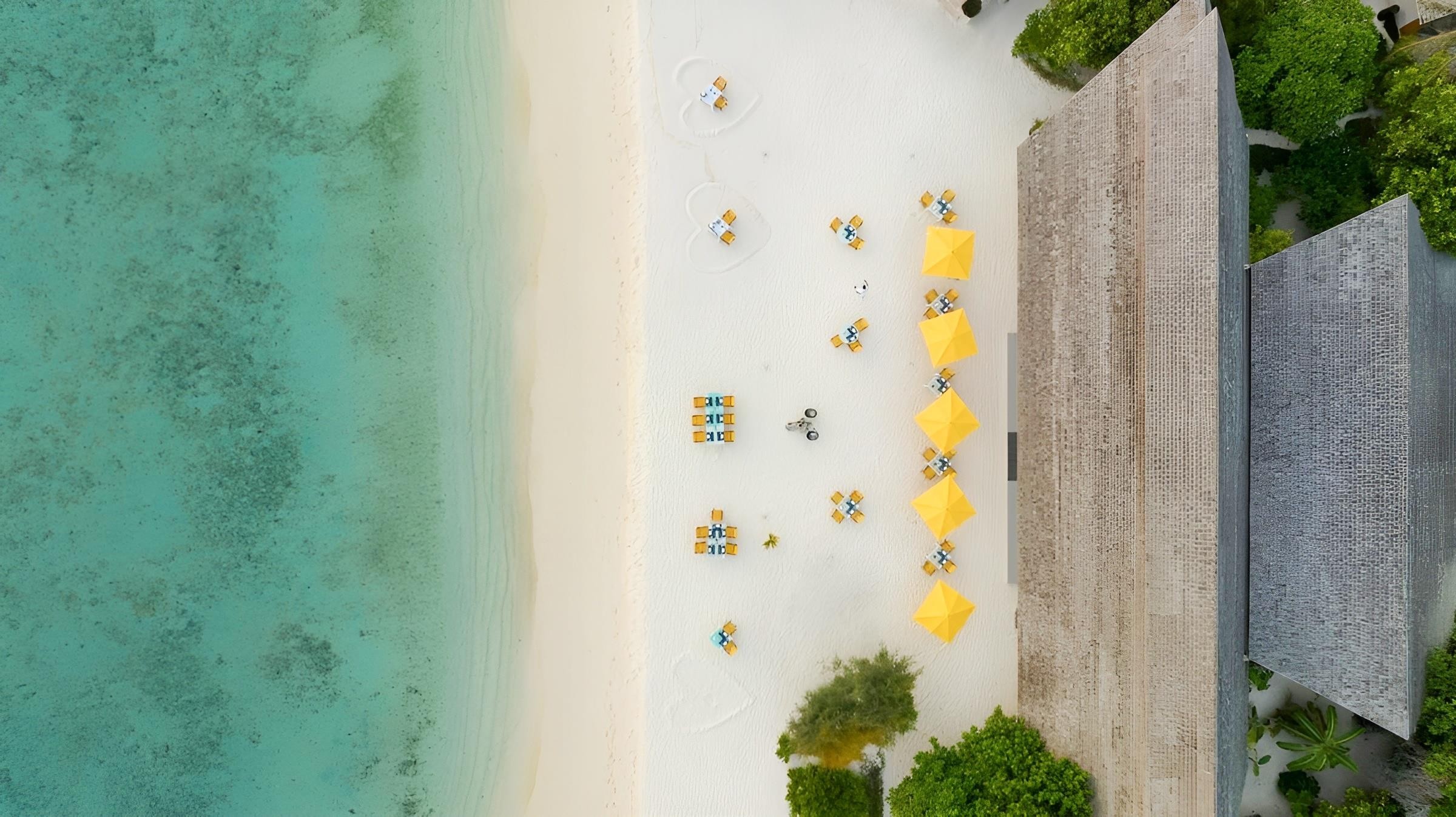 Emerald Faarufushi Resort & Spa 10