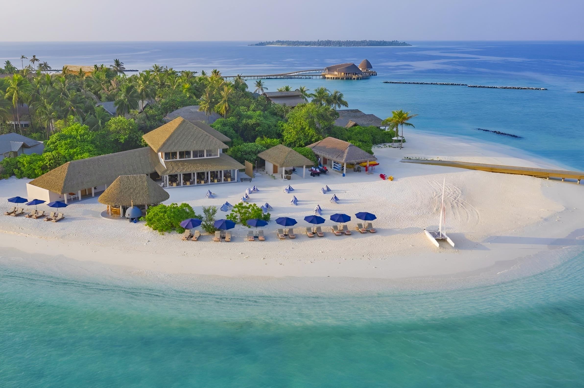 Emerald Faarufushi Resort & Spa