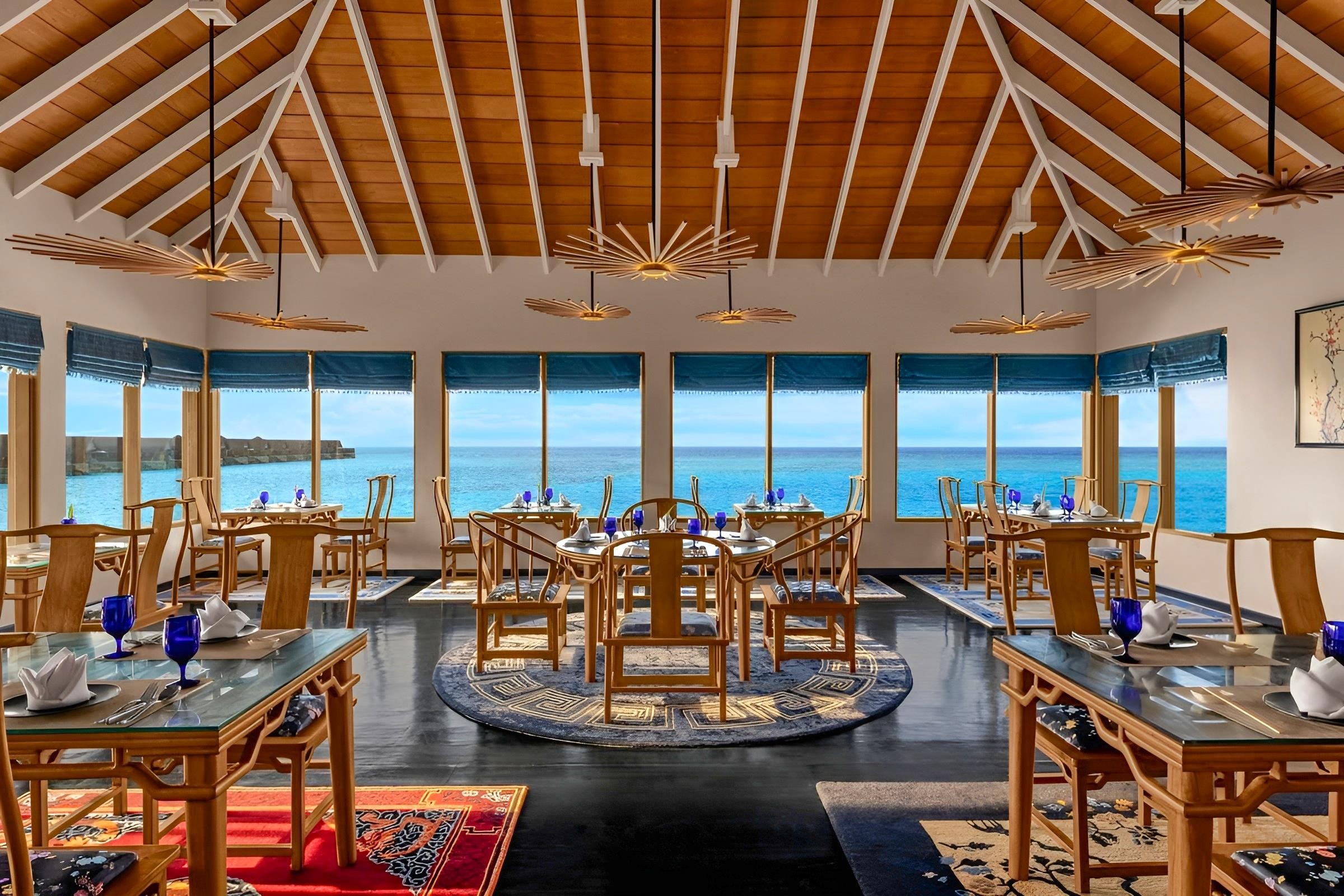 Emerald Faarufushi Resort & Spa 18